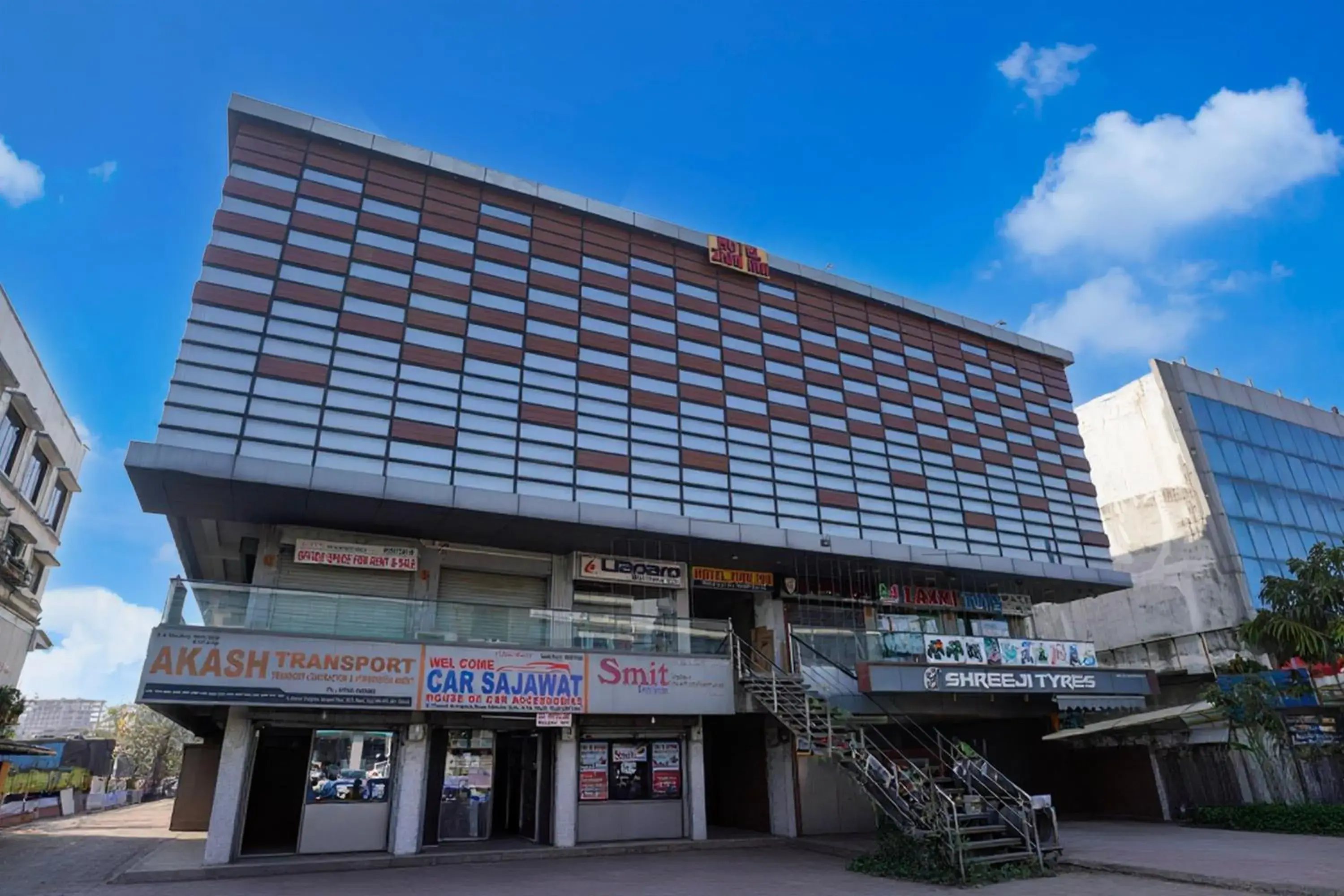 Facade/entrance in Hotel O Vapi GIDC Formerly Zion Inn Facade/entrance in Hotel O Vapi GIDC Formerly Zion Inn
