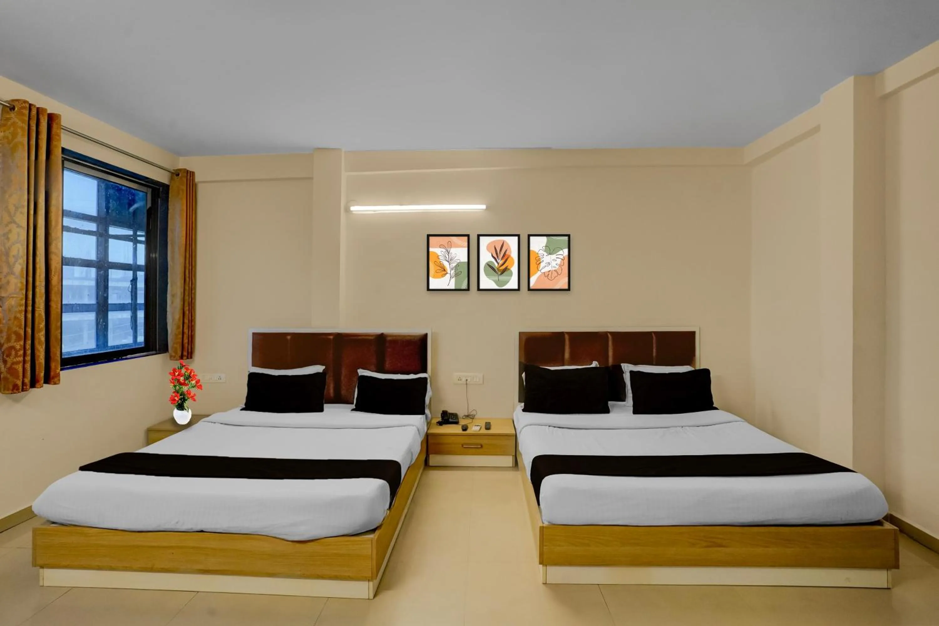 Bedroom in Hotel O Vapi GIDC Formerly Zion Inn