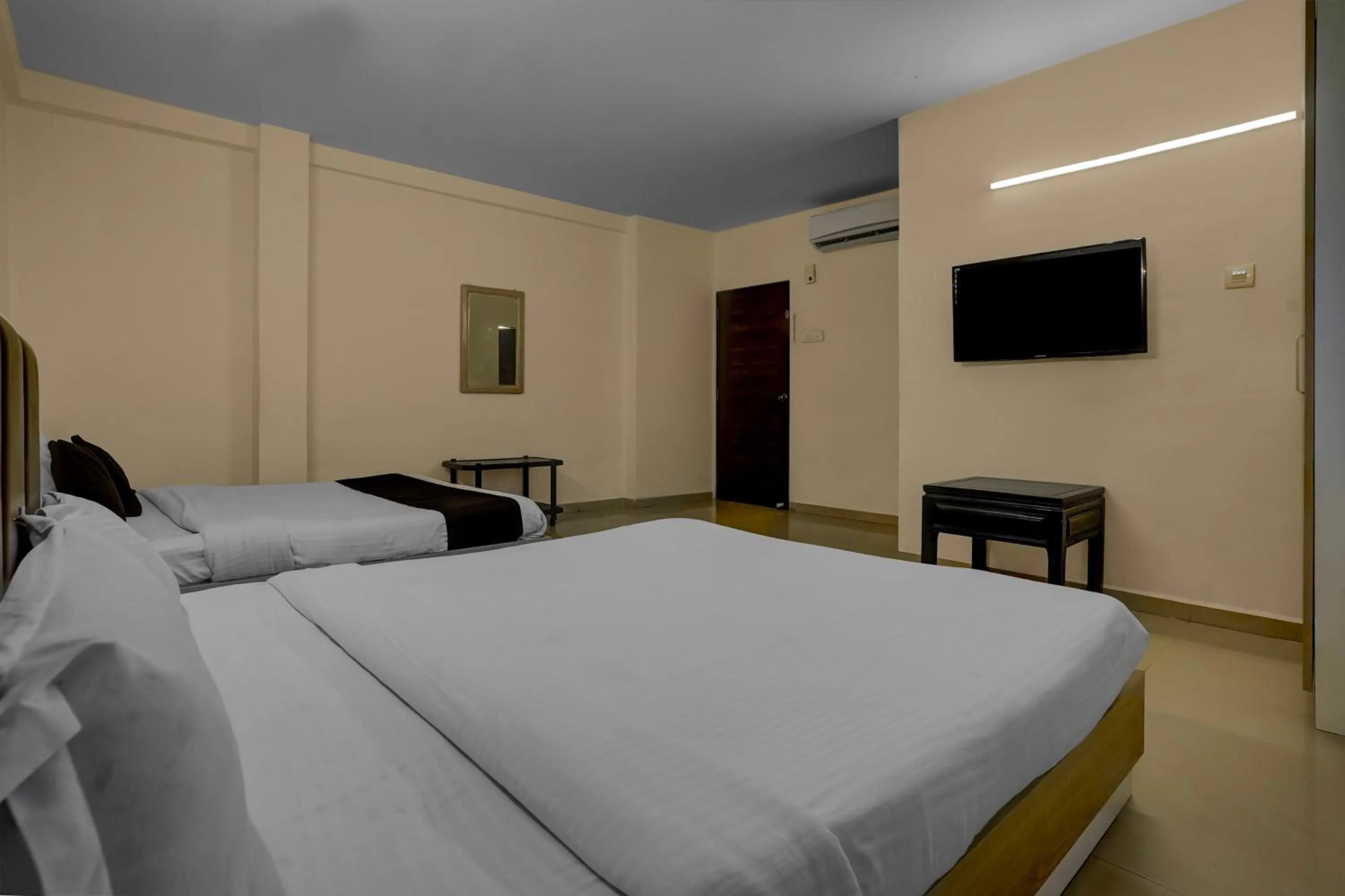 Bedroom, Bed in Hotel O Vapi GIDC Formerly Zion Inn