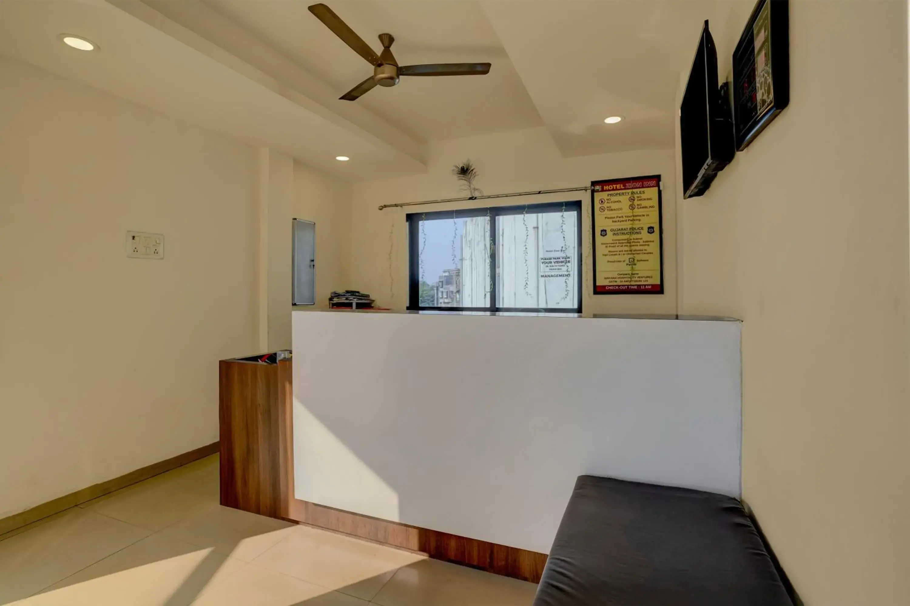 Lobby or reception in Hotel O Vapi GIDC Formerly Zion Inn Lobby or reception in Hotel O Vapi GIDC Formerly Zion Inn