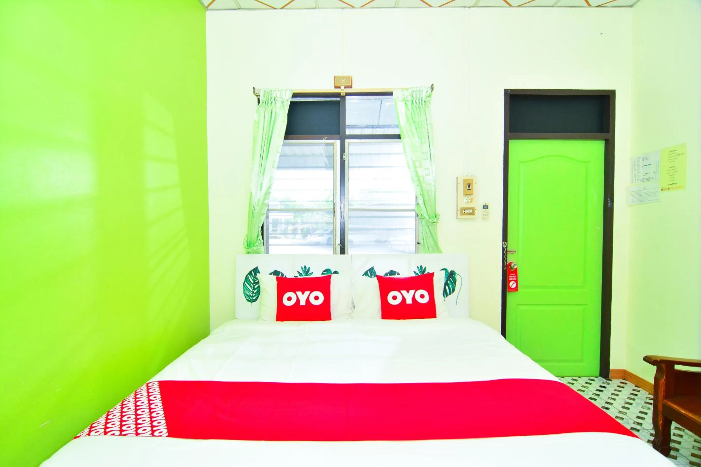 OYO 499 Pattaraporn Hotel