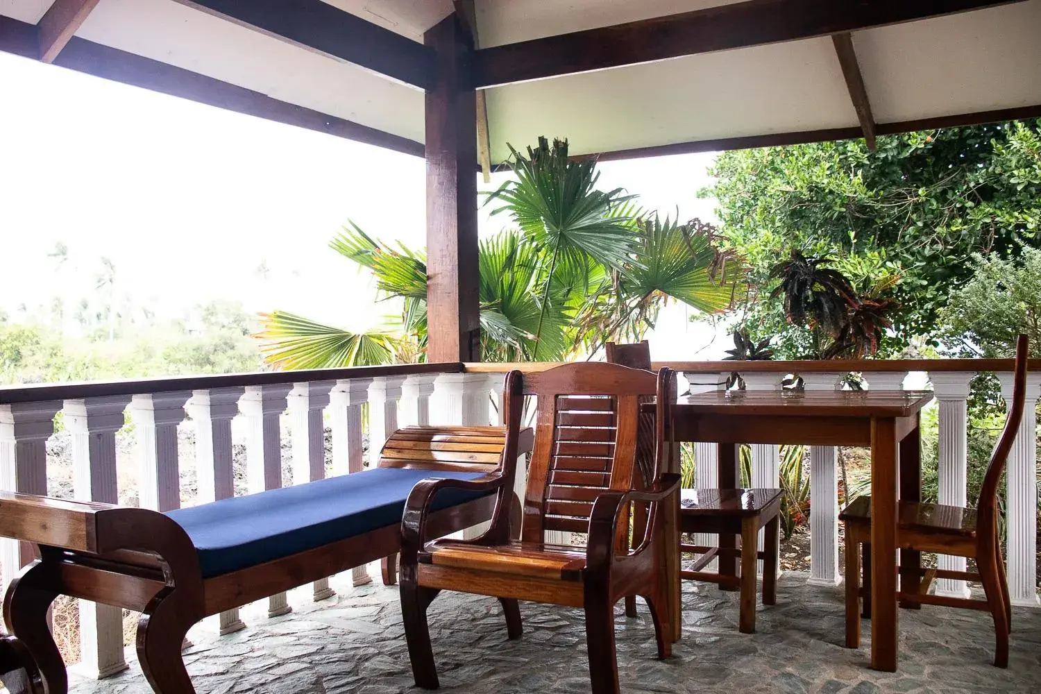 Bungalow with Sea View in Rainbow Bay Beach & Dive Resort Bungalow with Sea View in Rainbow Bay Beach & Dive Resort