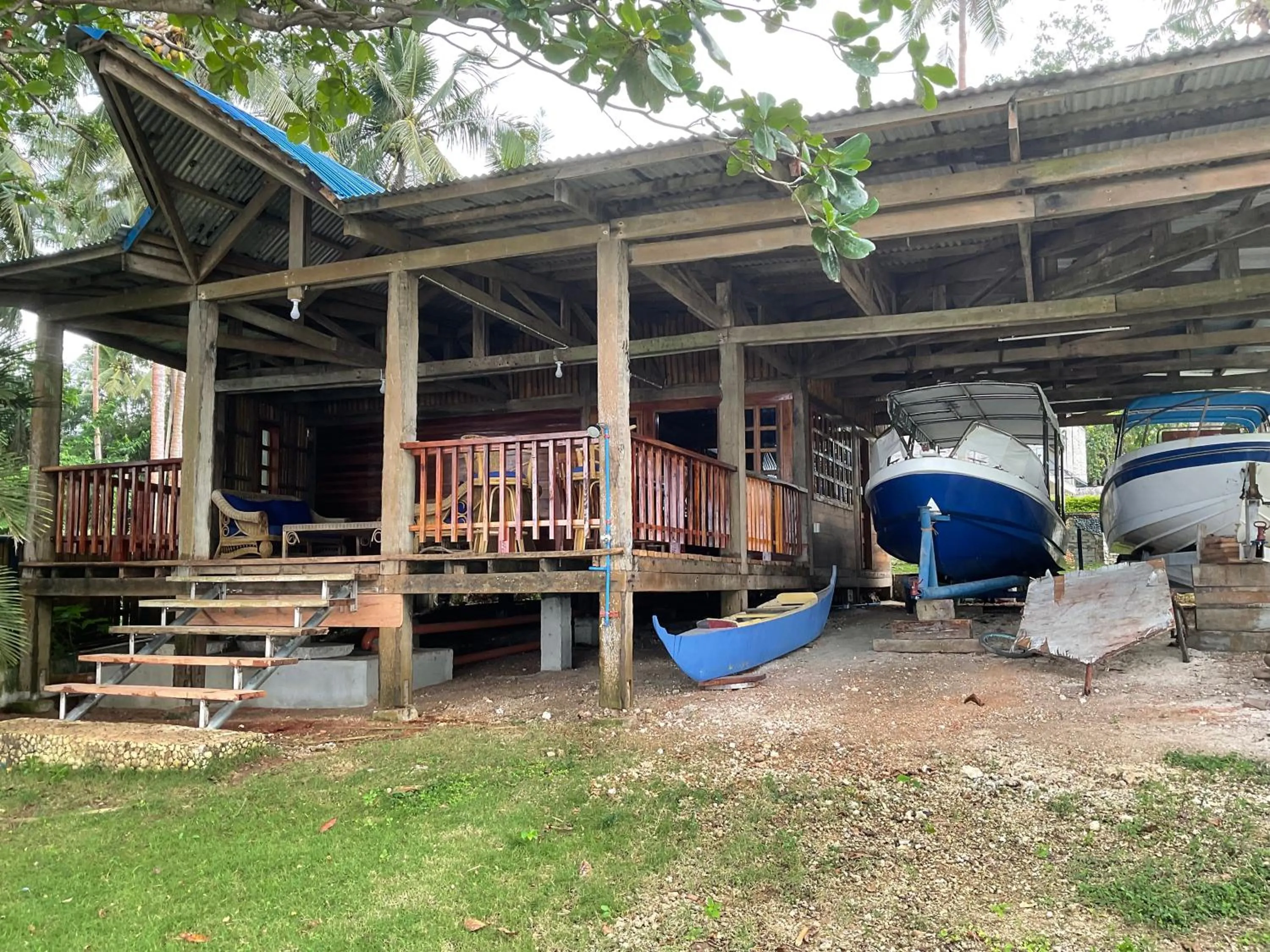 Rainbow Bay Beach & Dive Resort