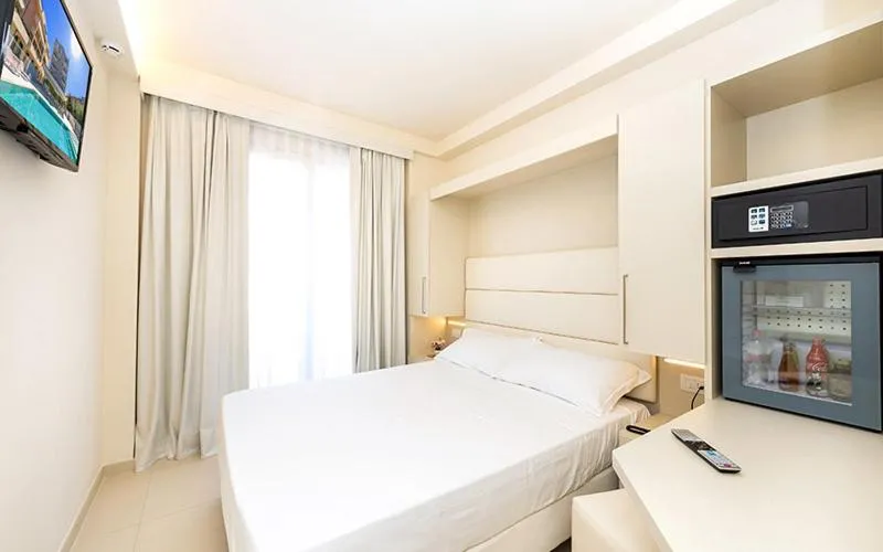 Bedroom, Bed in Hotel Carducci
