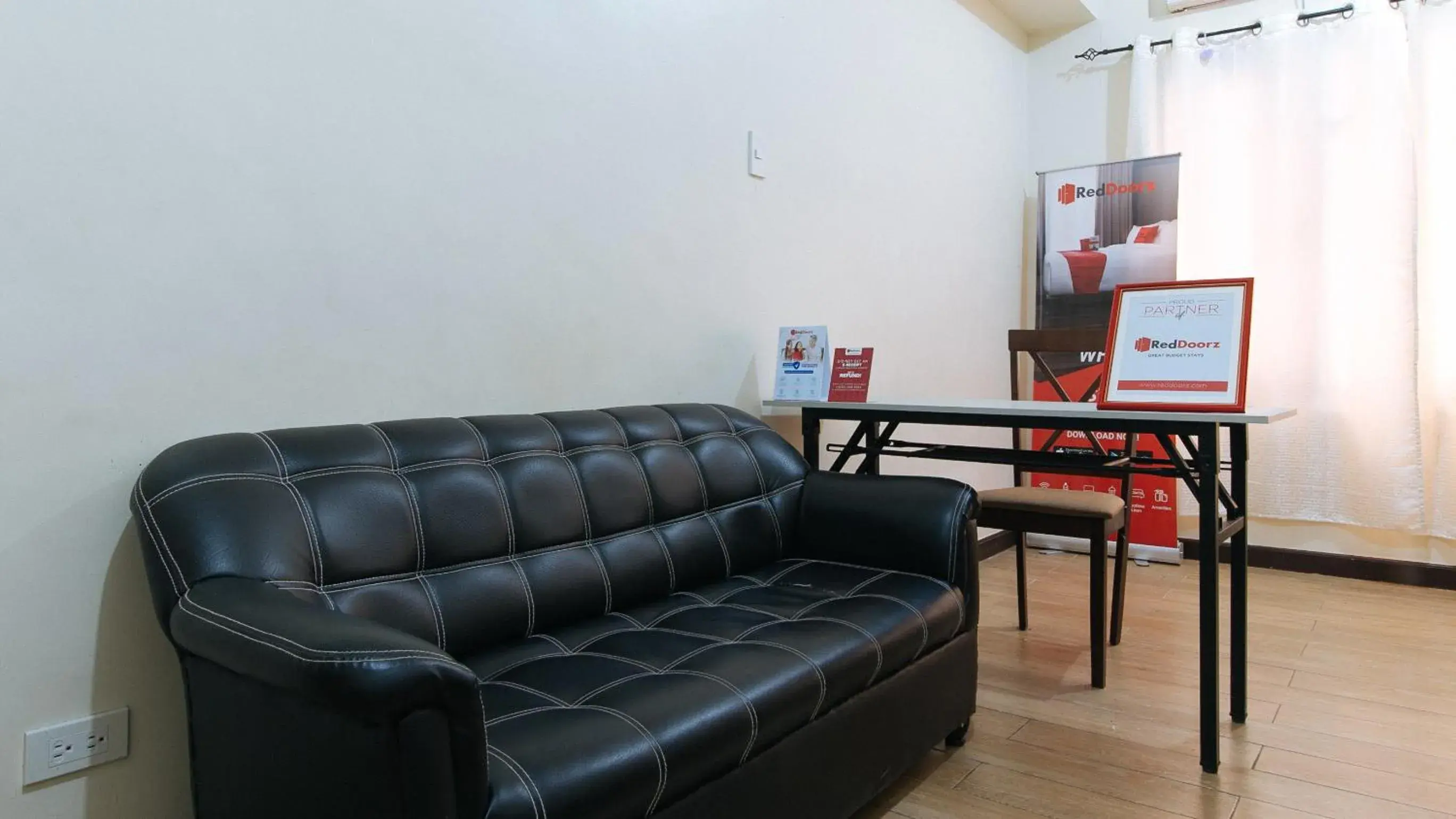 Lobby or reception in RedDoorz near Mariners Legazpi Lobby or reception in RedDoorz near Mariners Legazpi