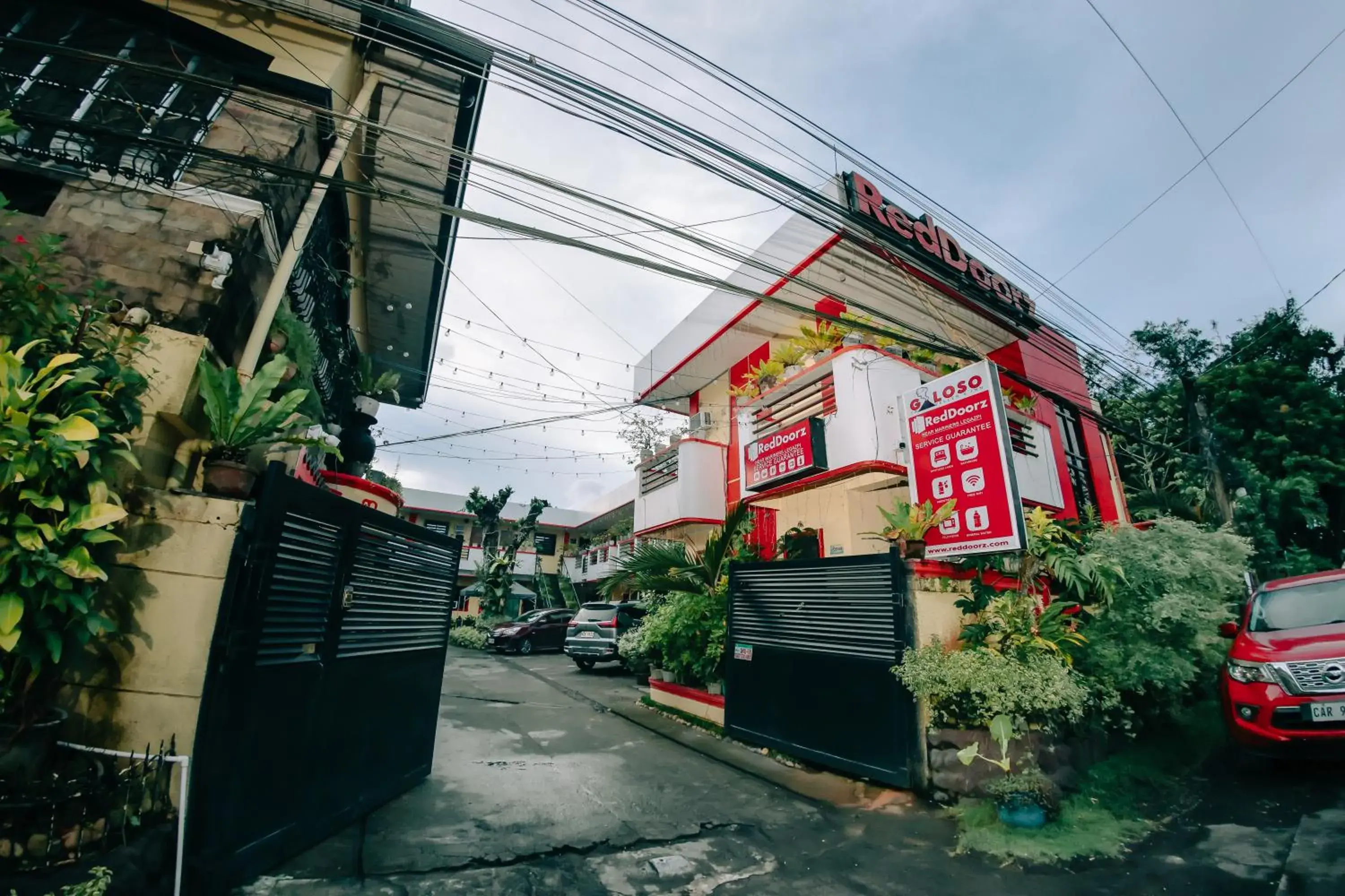 Property building in RedDoorz near Mariners Legazpi Property building in RedDoorz near Mariners Legazpi