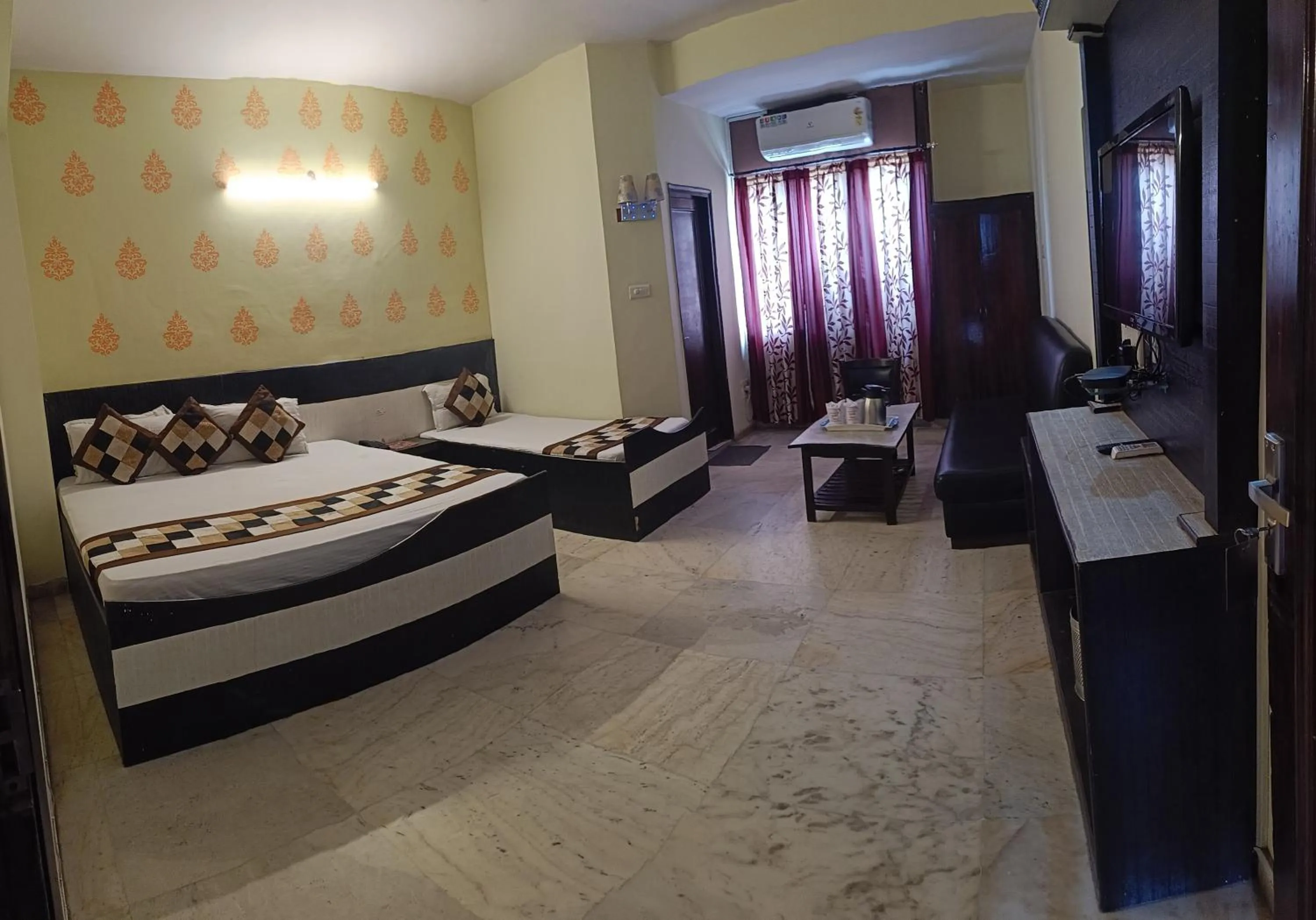 Hotel Anokhi Palace