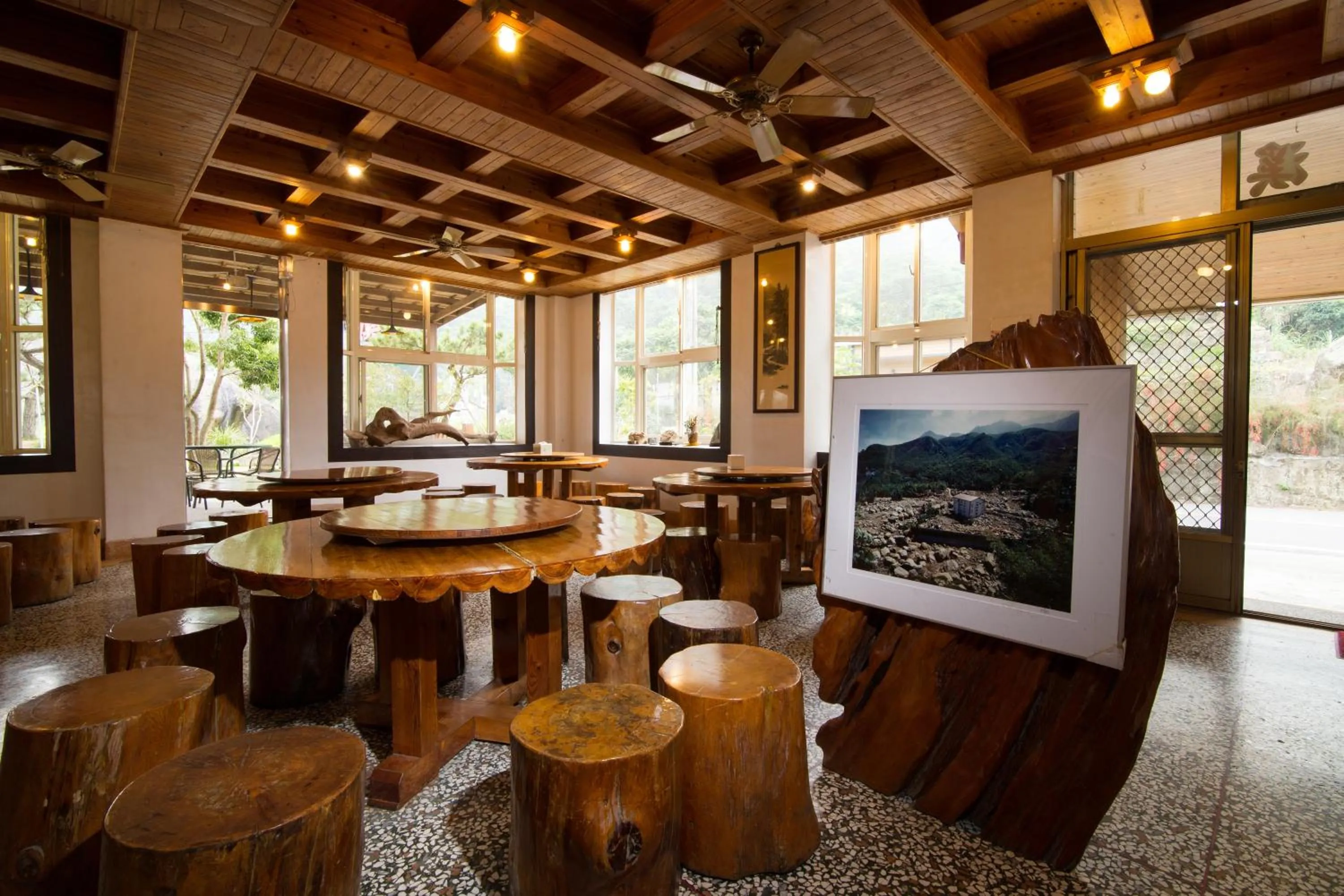 Restaurant/places to eat in Nantou Xitou Riverside Homestay B&B