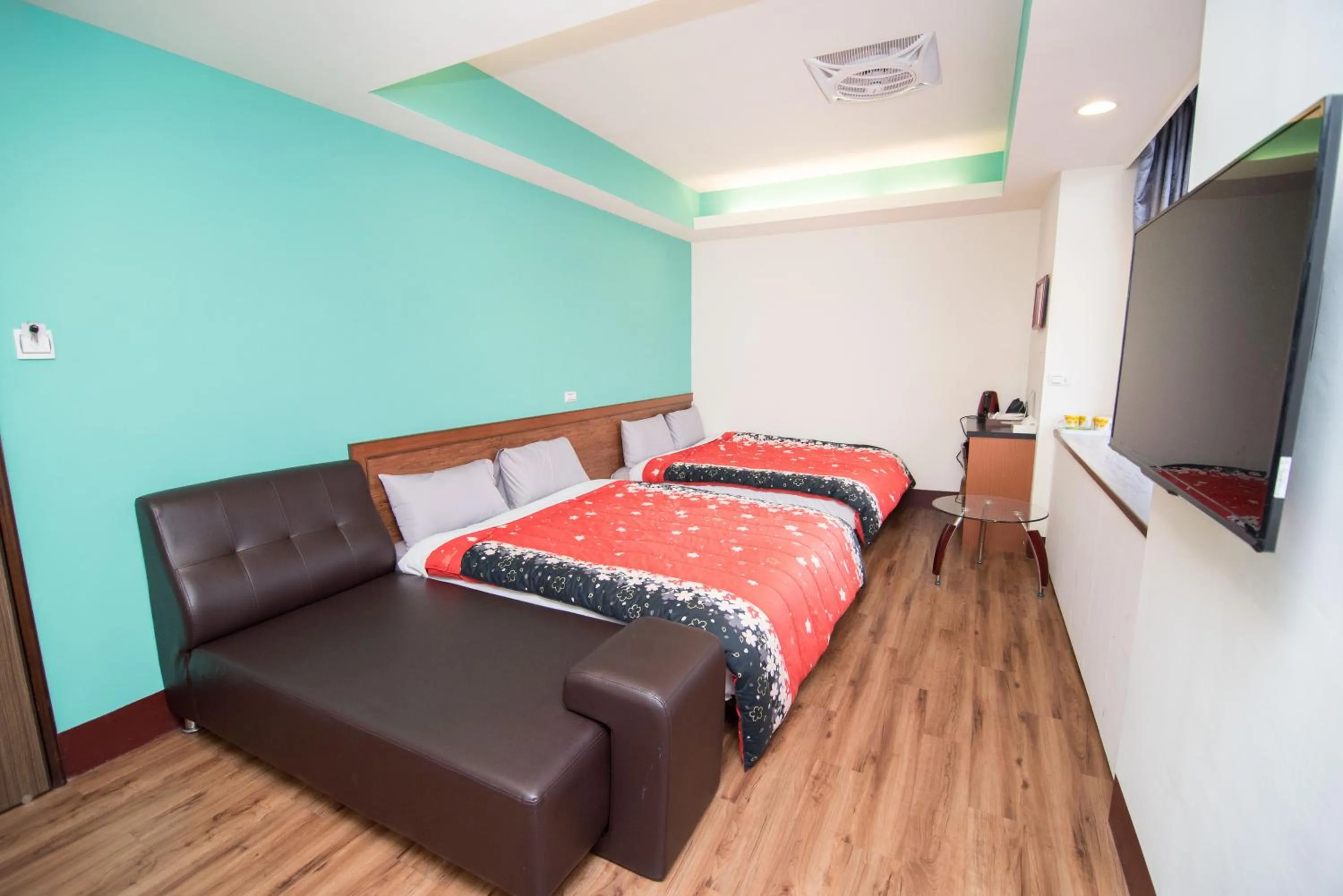 Decorative detail, Bed in Nantou Xitou Riverside Homestay B&B