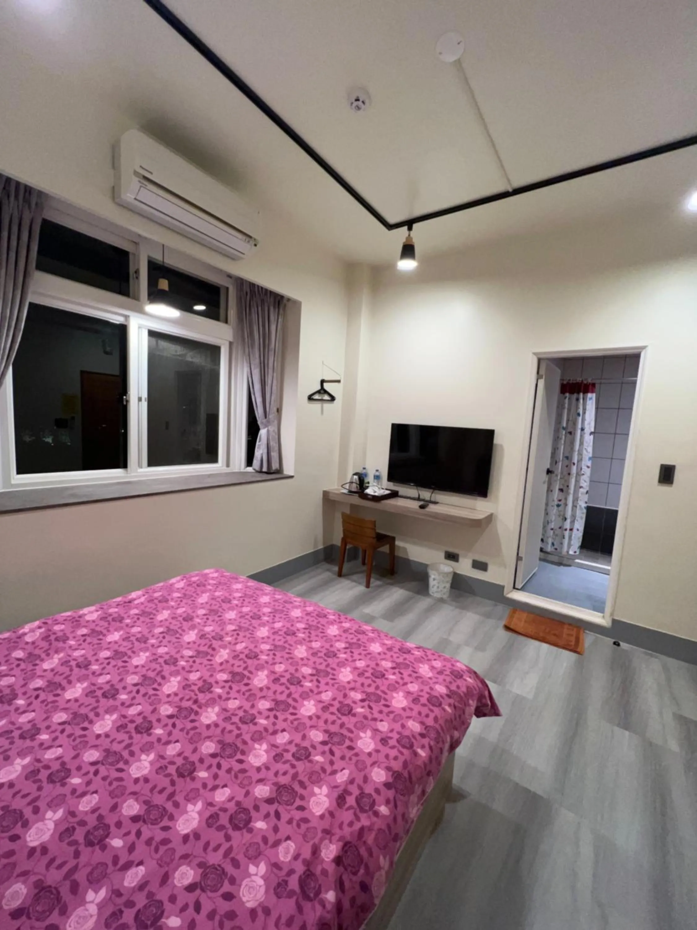 Bed in Nantou Xitou Riverside Homestay B&B