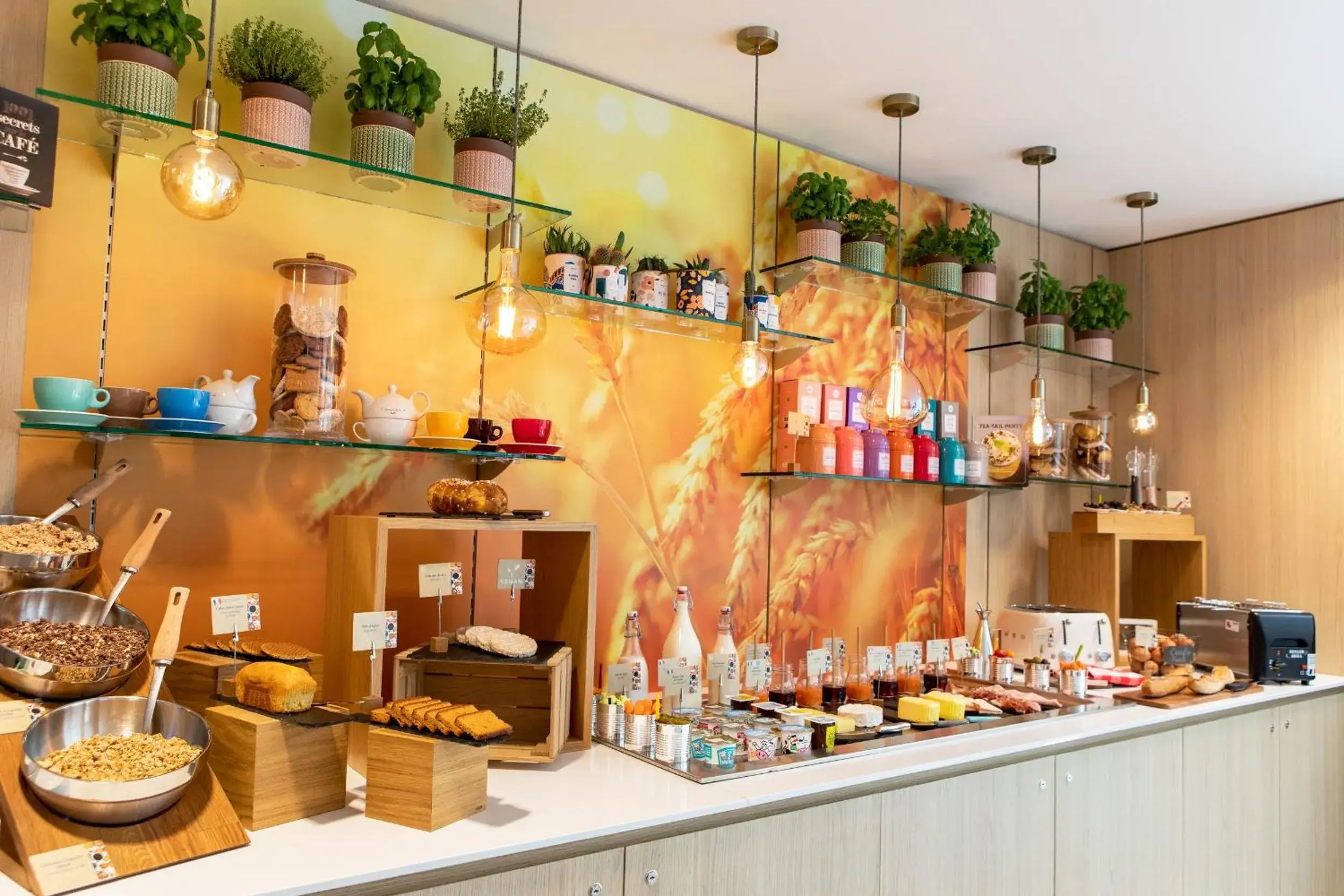 Buffet breakfast in Residhome Toulouse Ponts Jumeaux Buffet breakfast in Residhome Toulouse Ponts Jumeaux