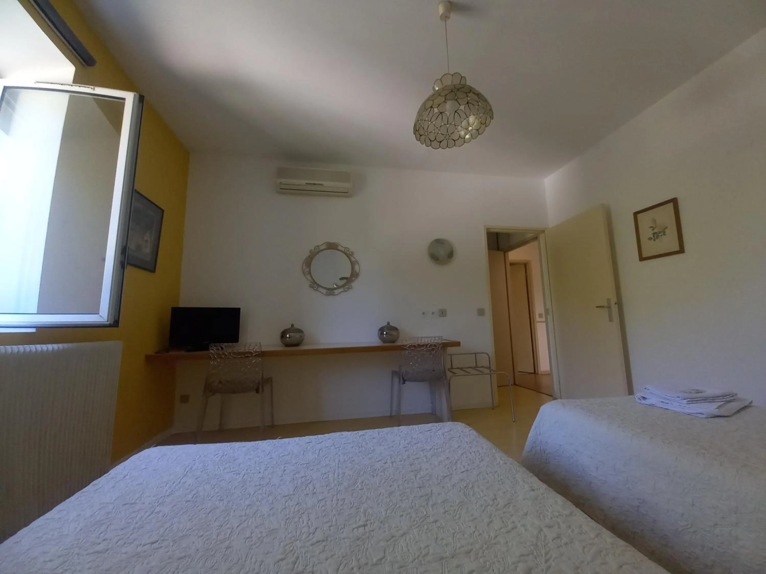 Bed in Hotel Acapulco