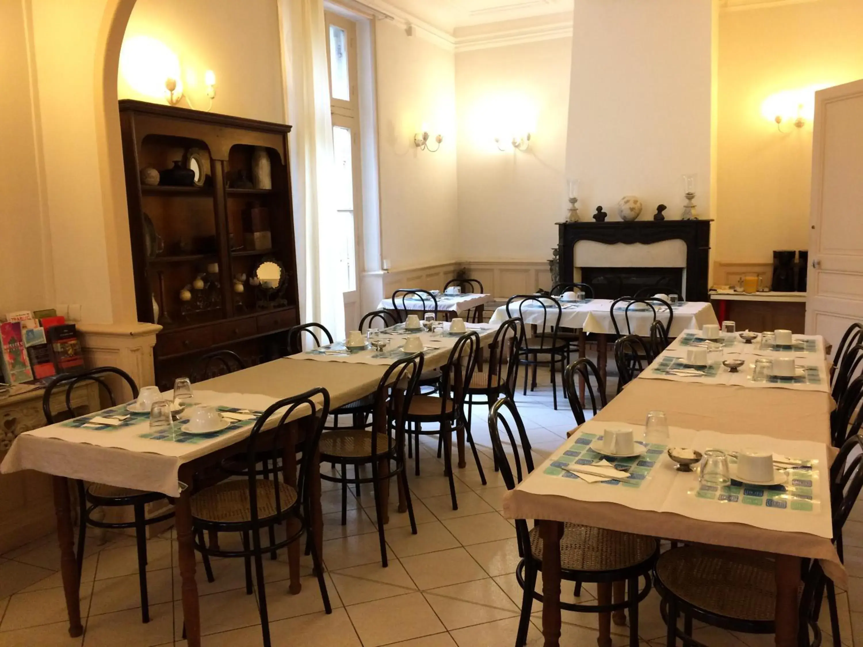 Restaurant/places to eat in Hotel Acapulco Restaurant/places to eat in Hotel Acapulco