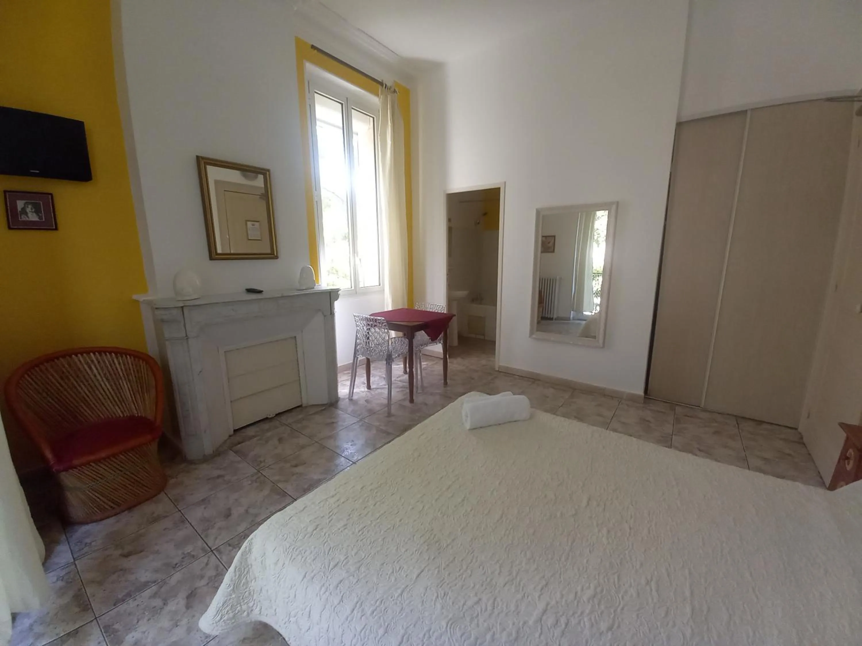 Bed in Hotel Acapulco