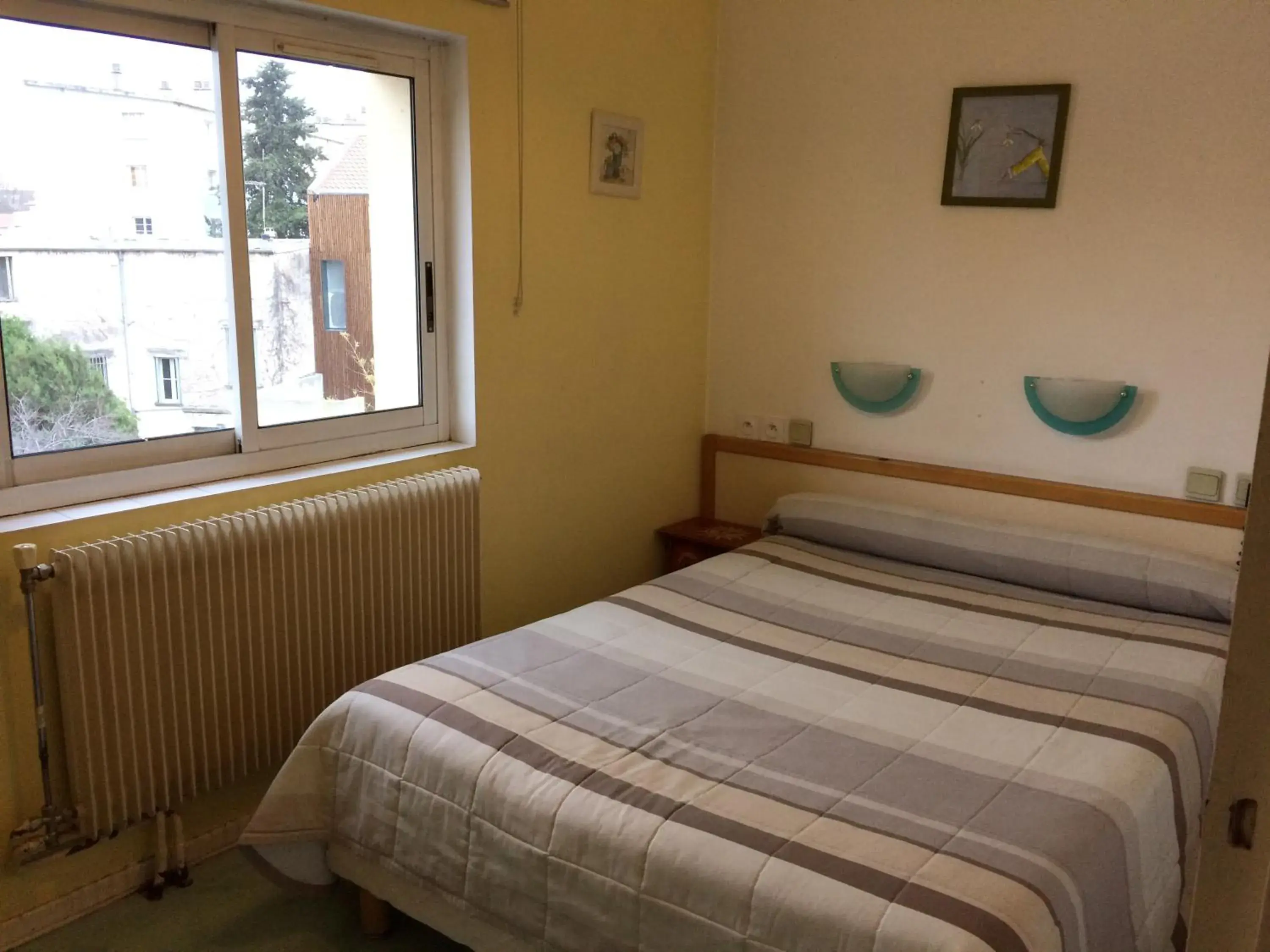 Single Room in Hotel Acapulco Single Room in Hotel Acapulco