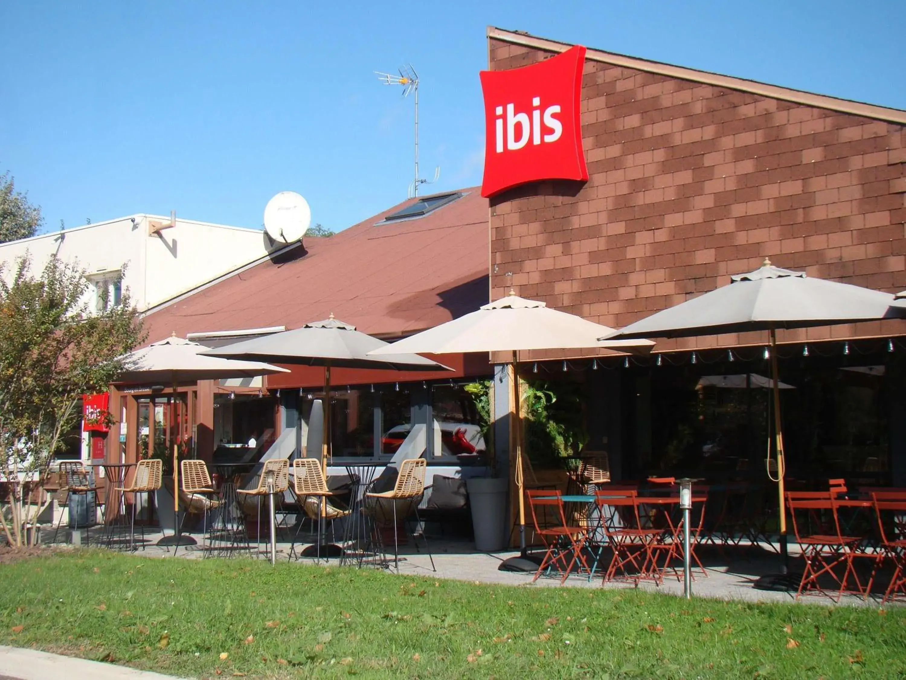Property building in ibis Bourg en Bresse Property building in ibis Bourg en Bresse