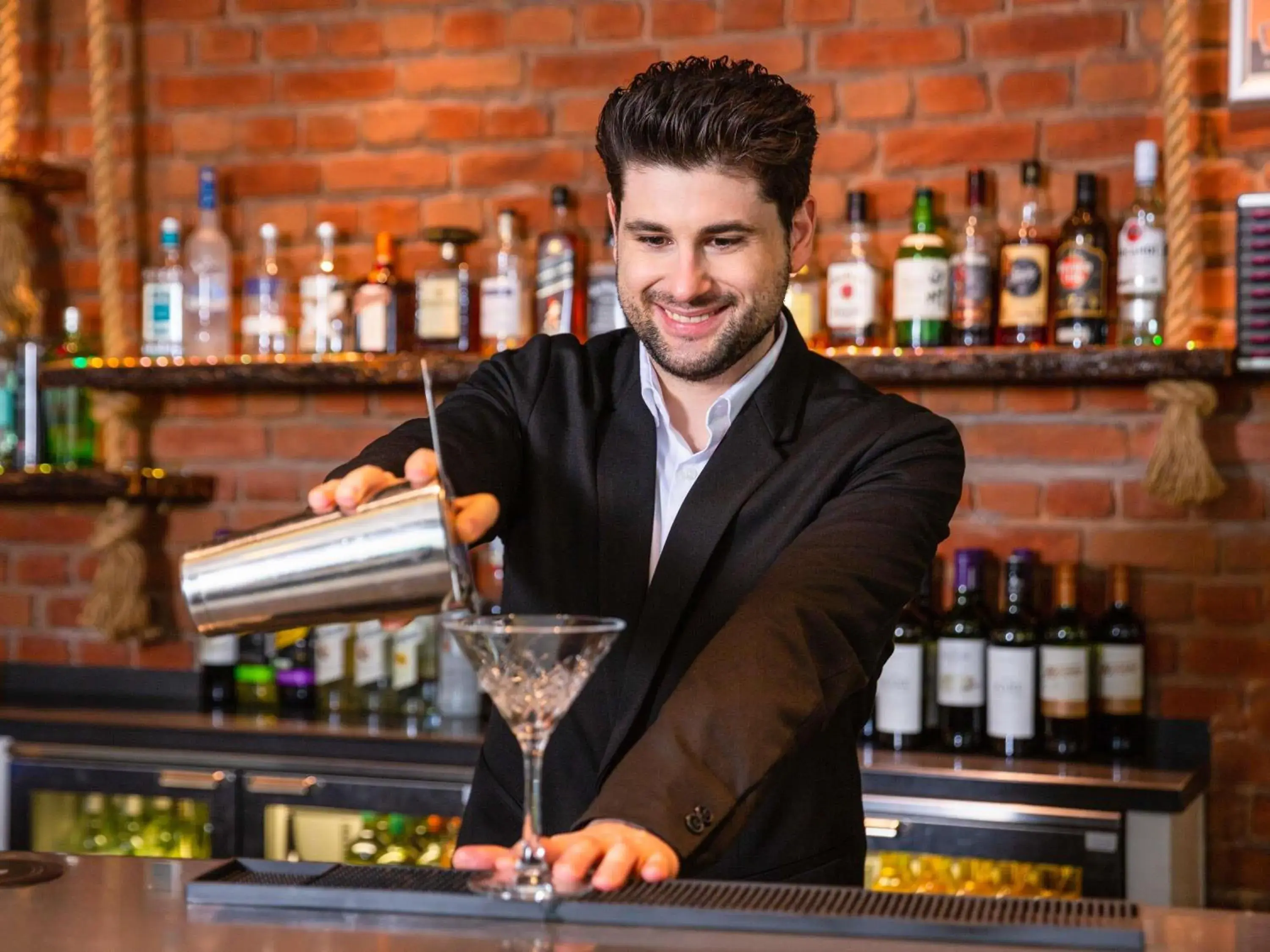 Lounge or bar in ibis Bourg en Bresse Lounge or bar in ibis Bourg en Bresse