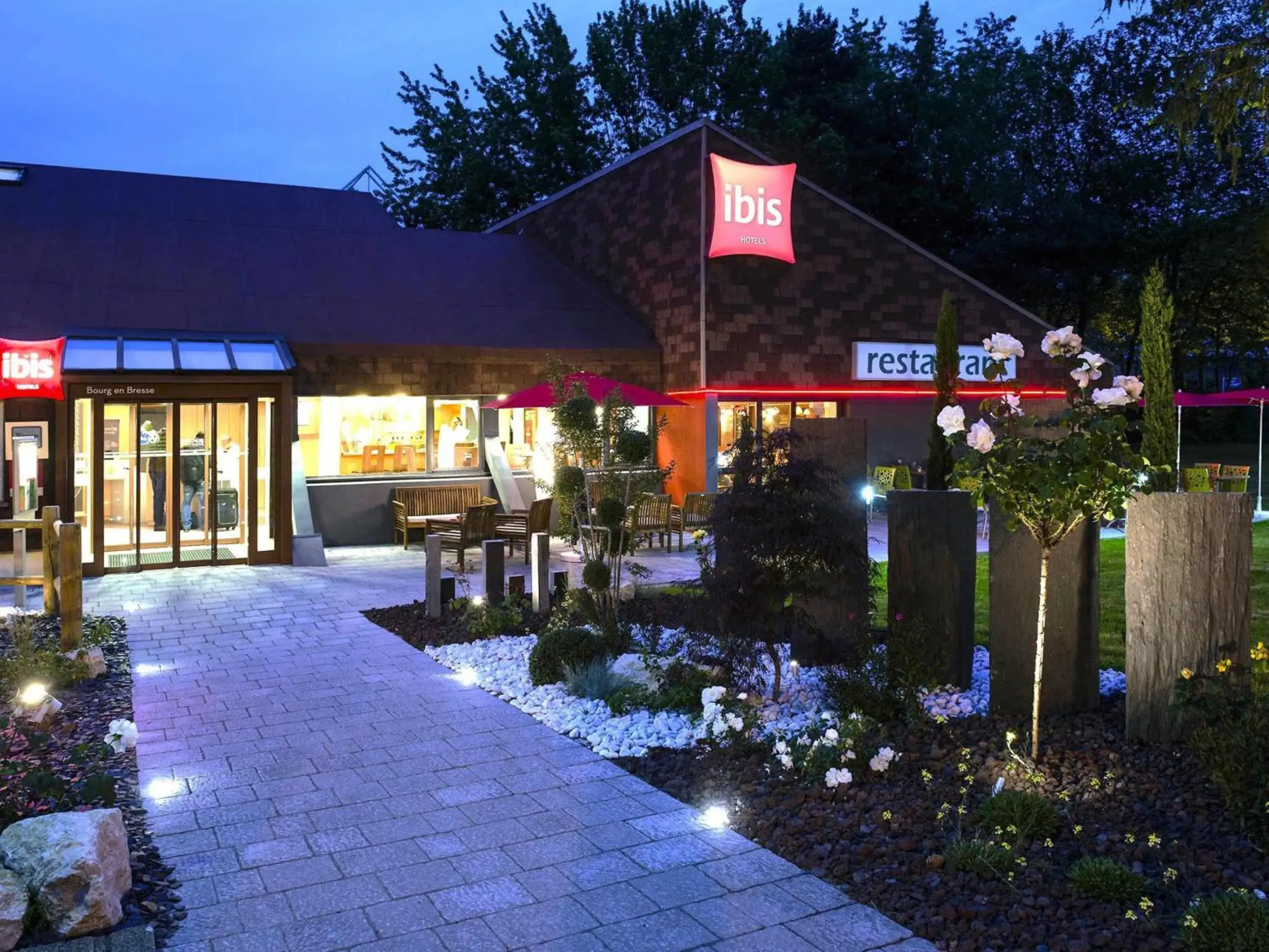 Property building in ibis Bourg en Bresse Property building in ibis Bourg en Bresse