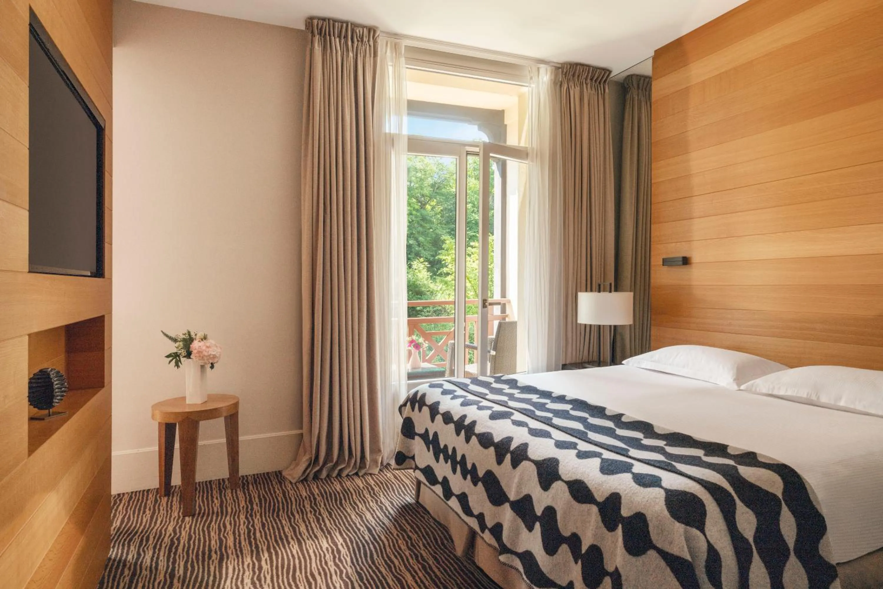 Bed in Hôtel Ermitage