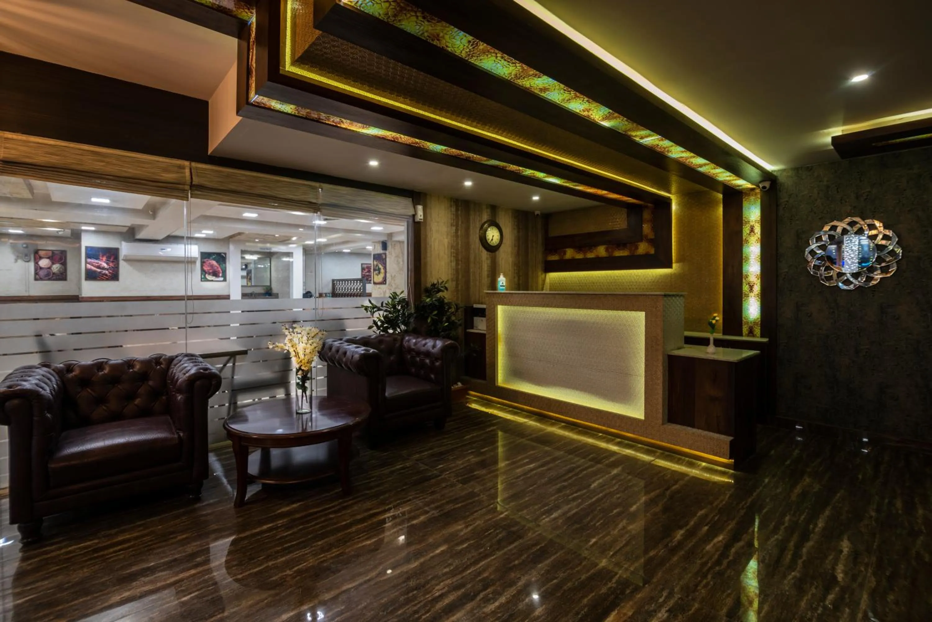 Lobby or reception in Hotel Monarch International