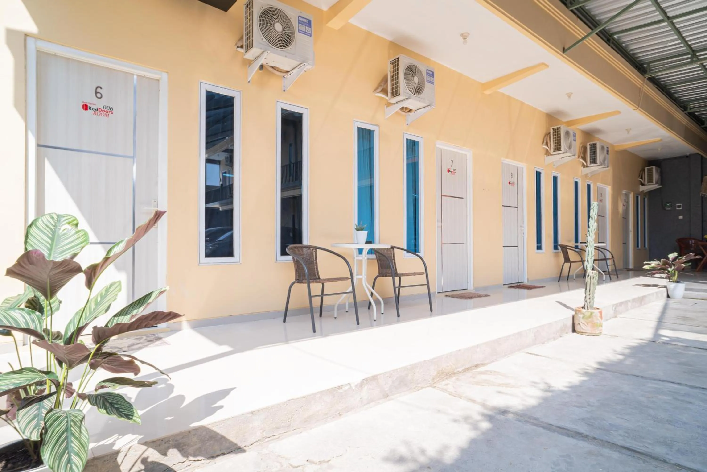 Patio in RedDoorz Syariah At Winong Nganjuk