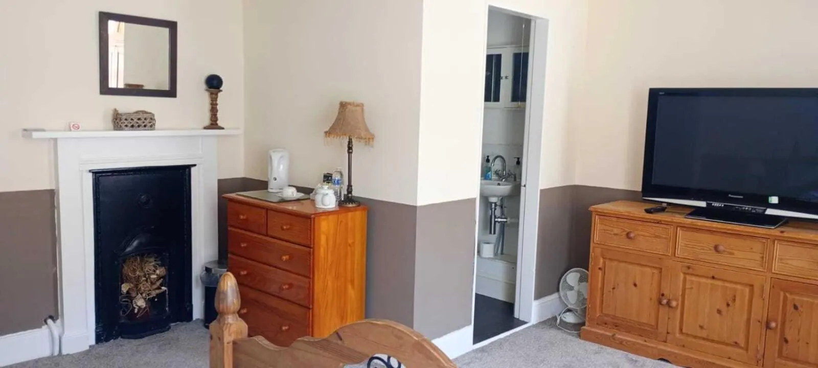 Bathroom in King's Arms