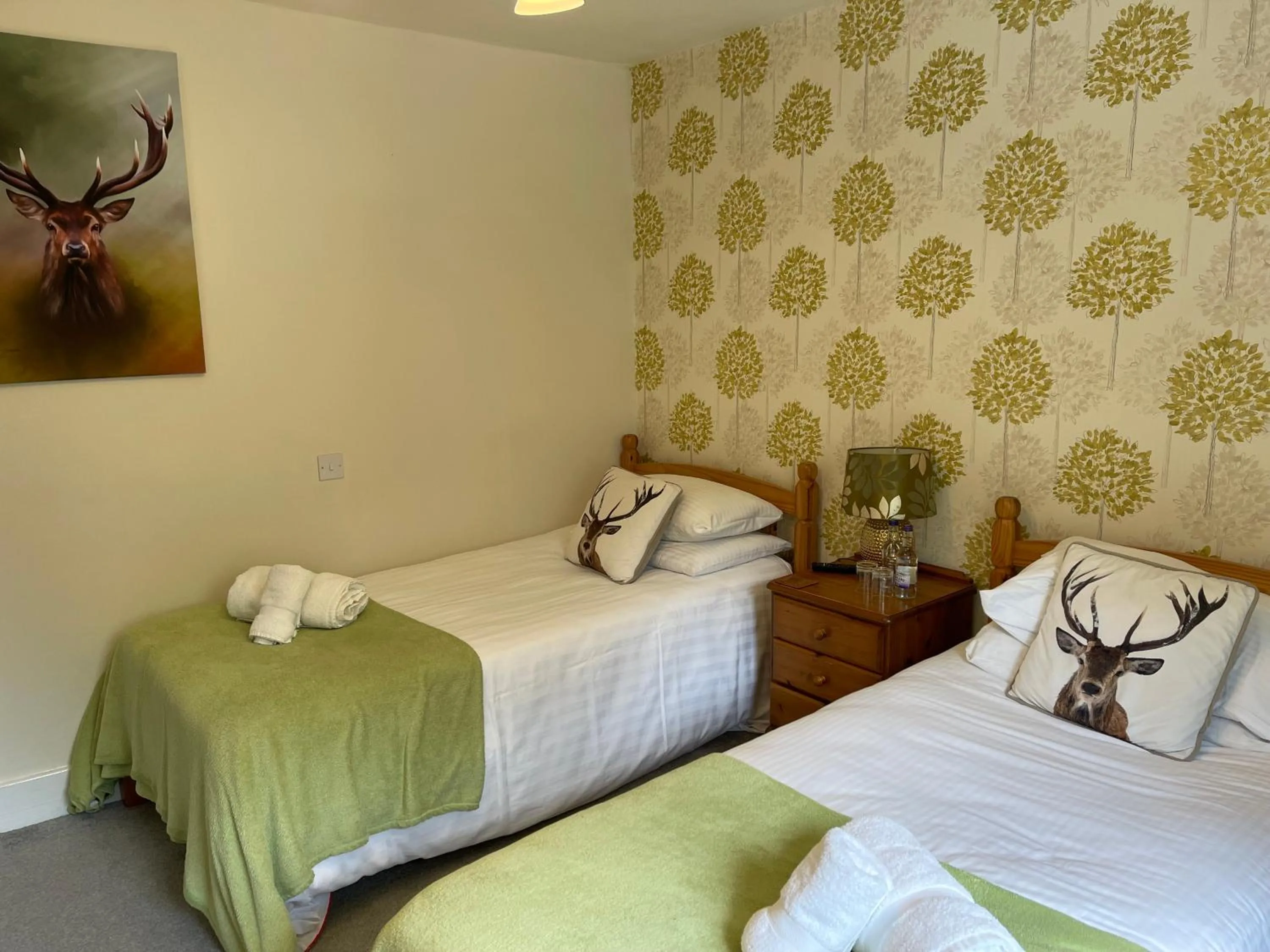 Bedroom, Bed in The Strontian Hotel