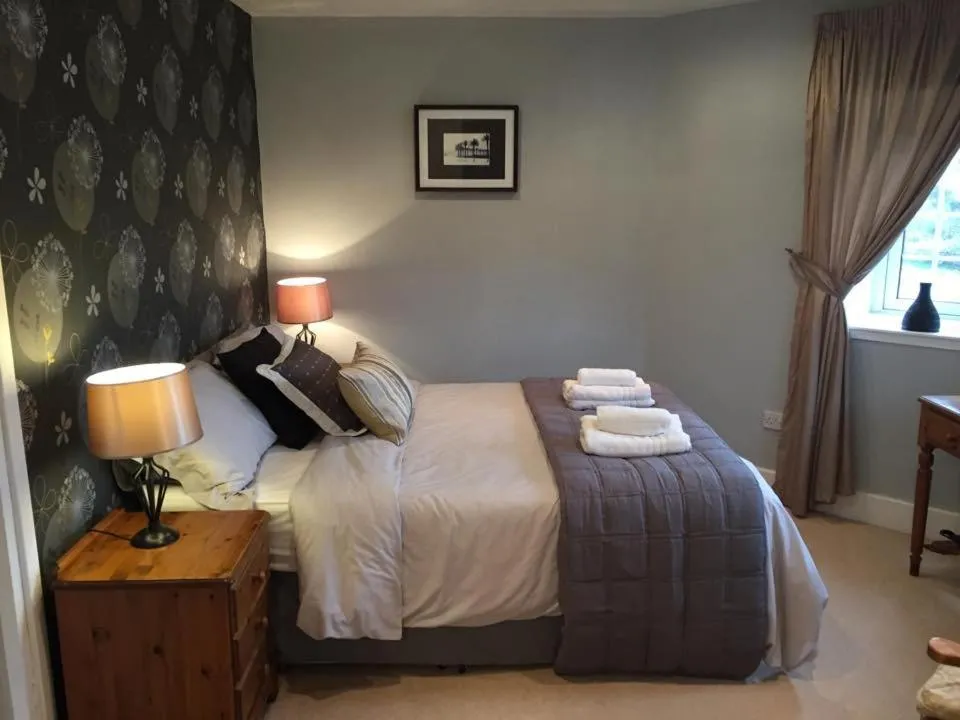 Bedroom, Bed in The Strontian Hotel
