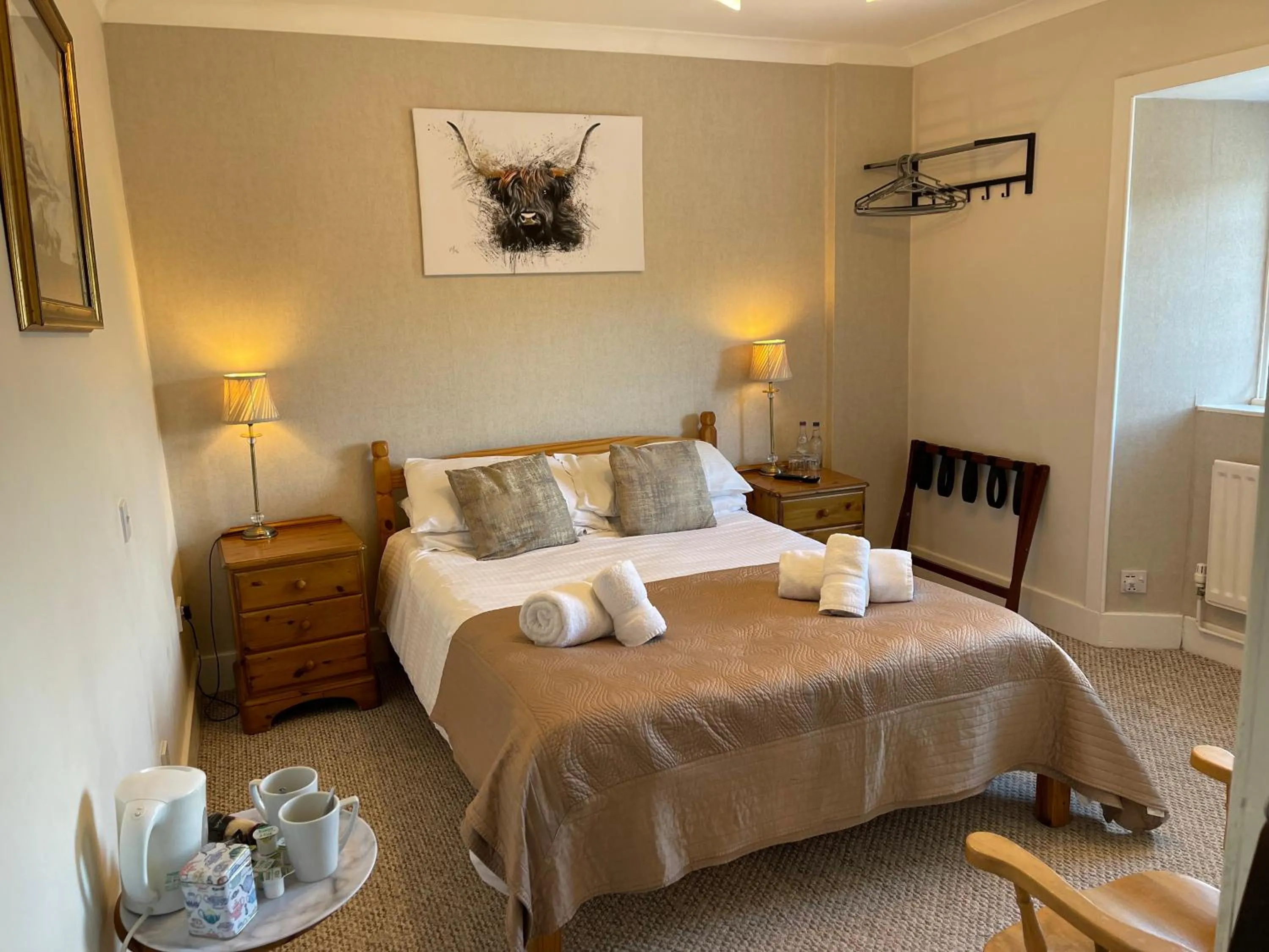 Bedroom, Bed in The Strontian Hotel