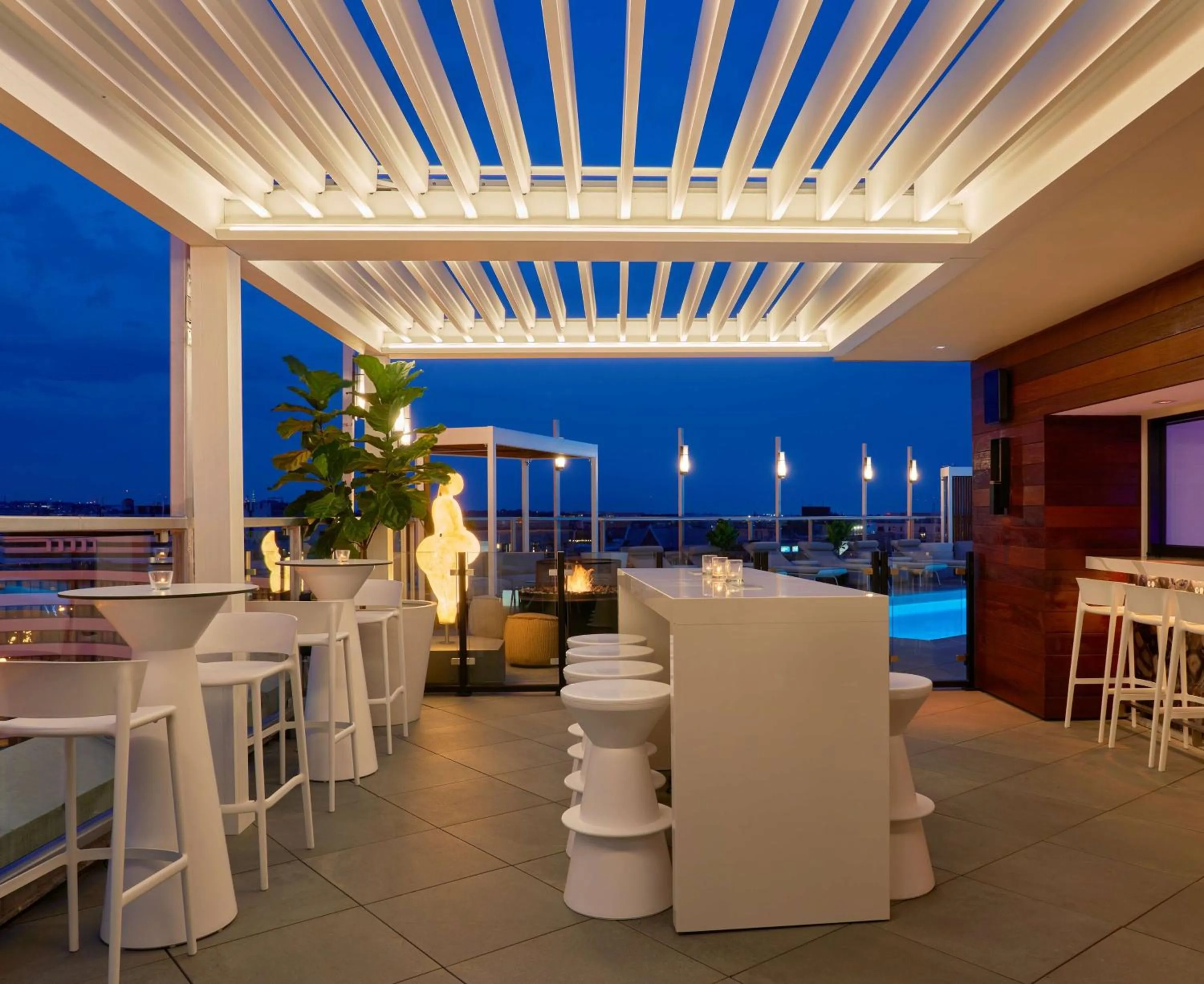 Property building in Hotel Zena Washington DC