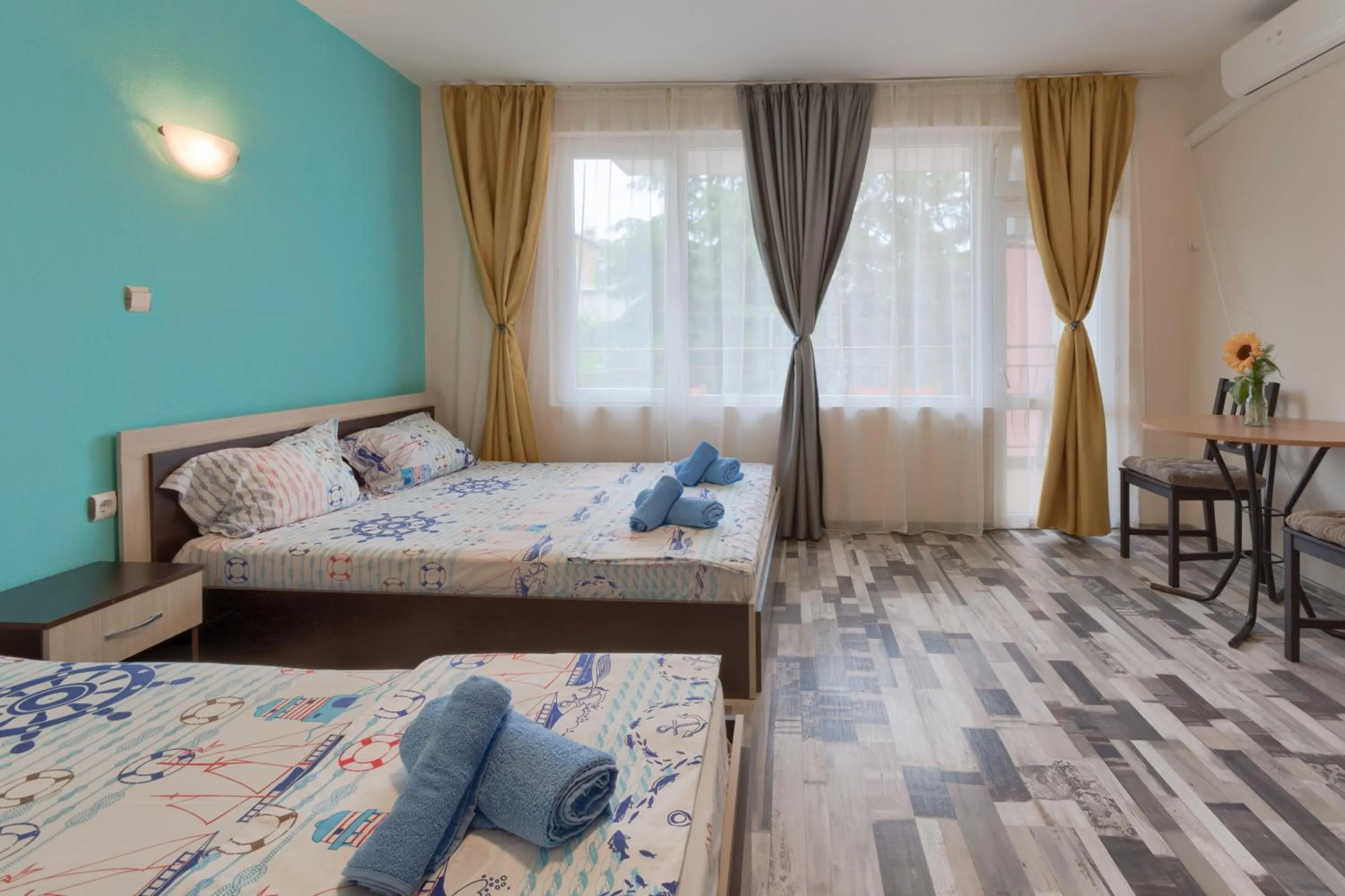 Kazlarov Guest House