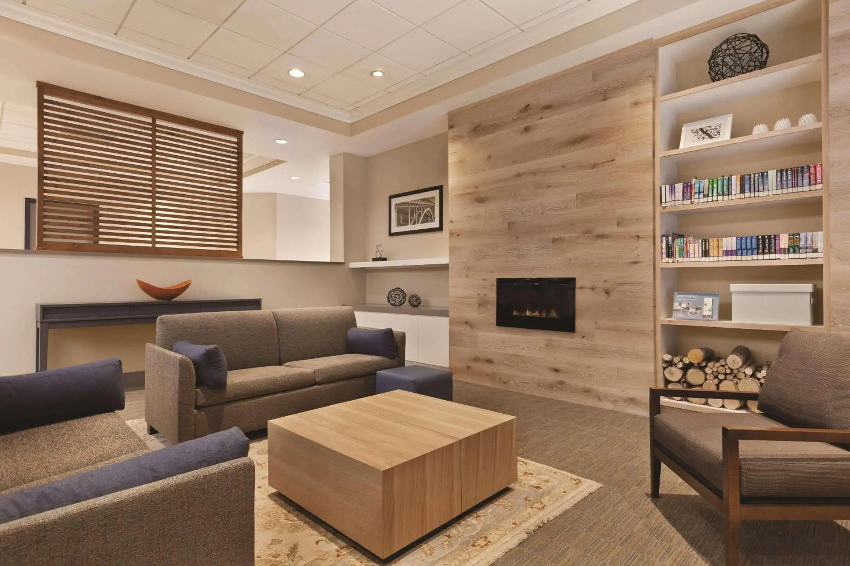 Lobby or reception in Country Inn & Suites by Radisson, Seattle-Bothell, WA Lobby or reception in Country Inn & Suites by Radisson, Seattle-Bothell, WA