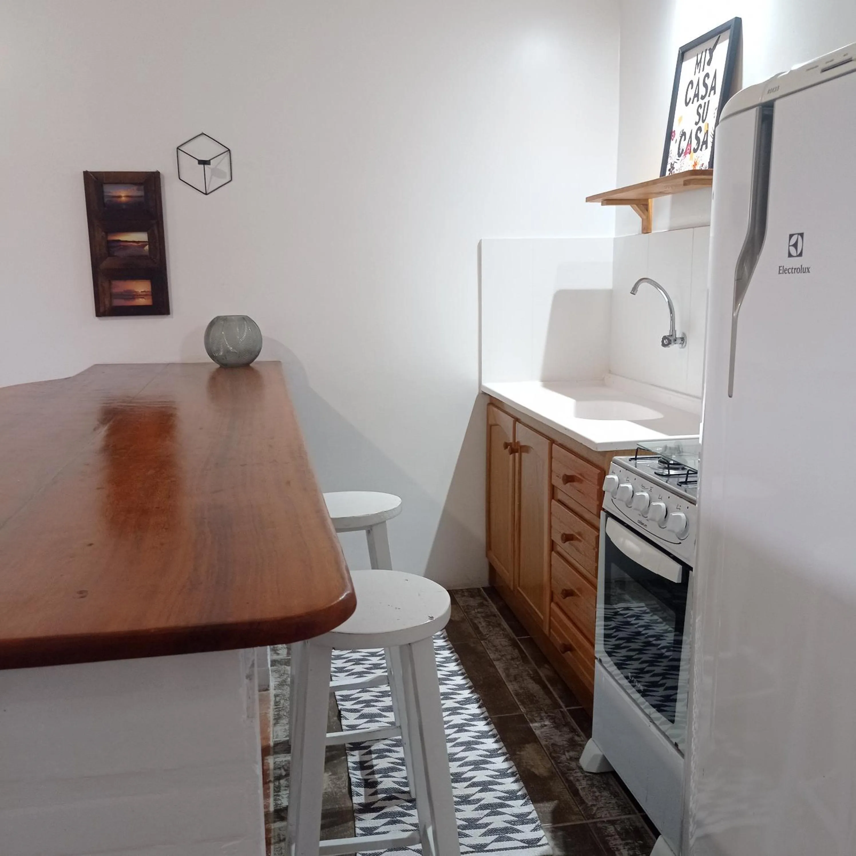 Kitchen or kitchenette in Pousada la Boheme Guarda do Embaú - SC