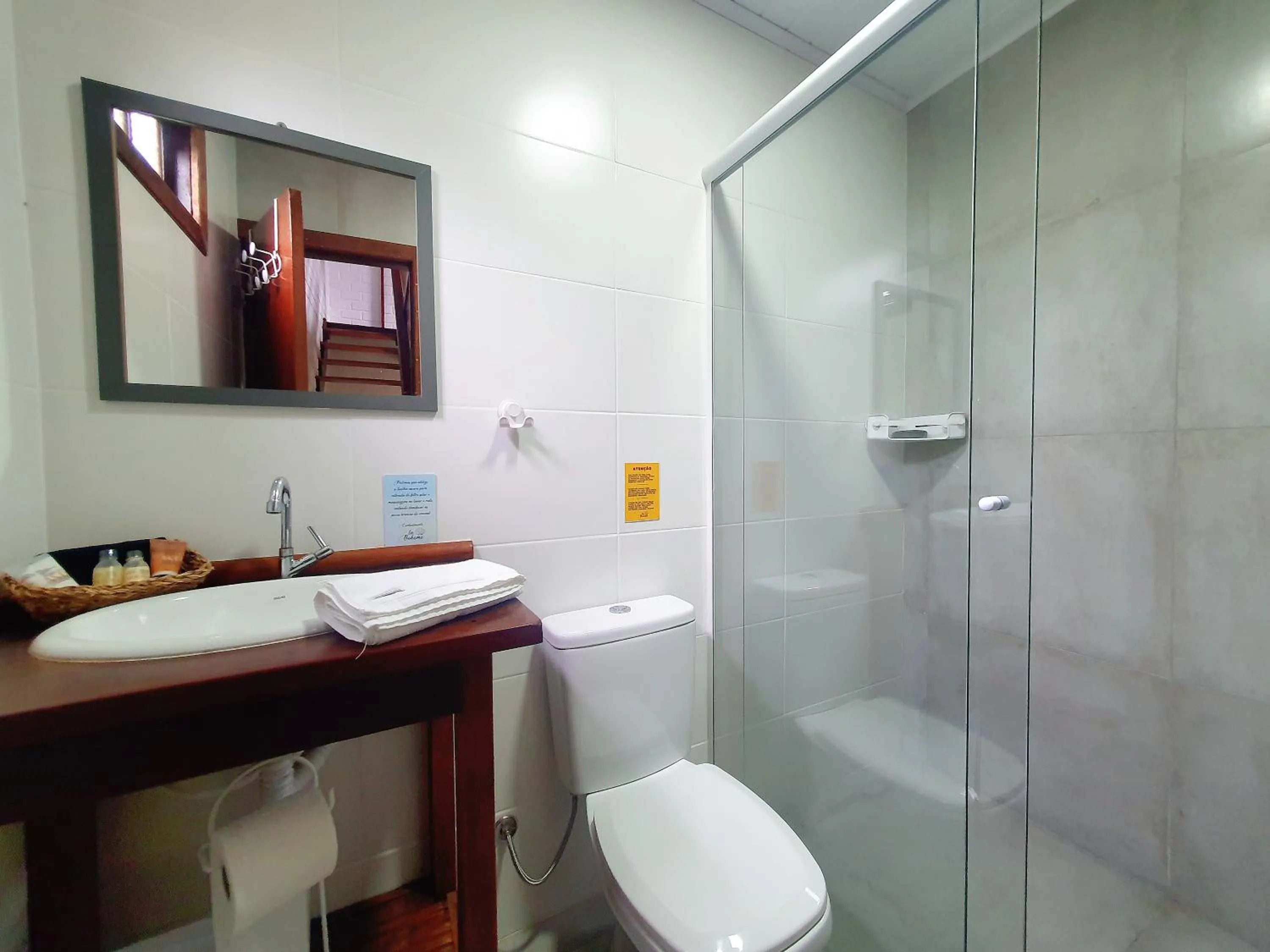 Bathroom in Pousada la Boheme Guarda do Embaú - SC