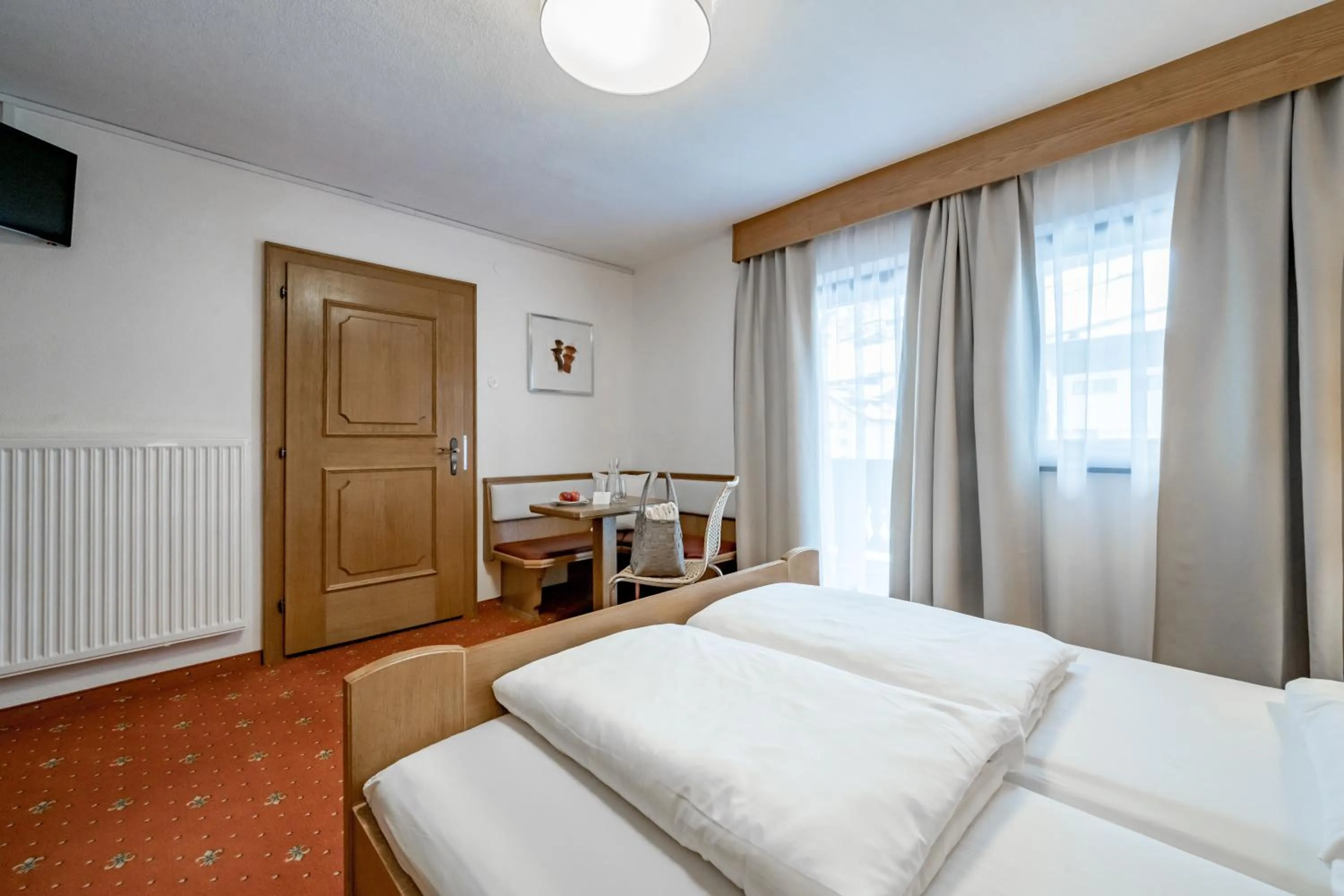 Bed in Bed & Breakfast Fender