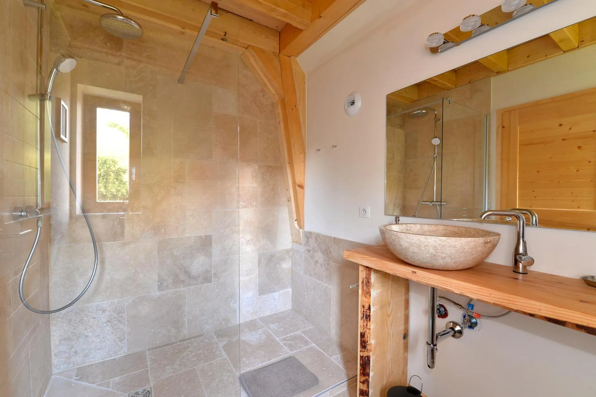 Bathroom in Les Granges Modernes