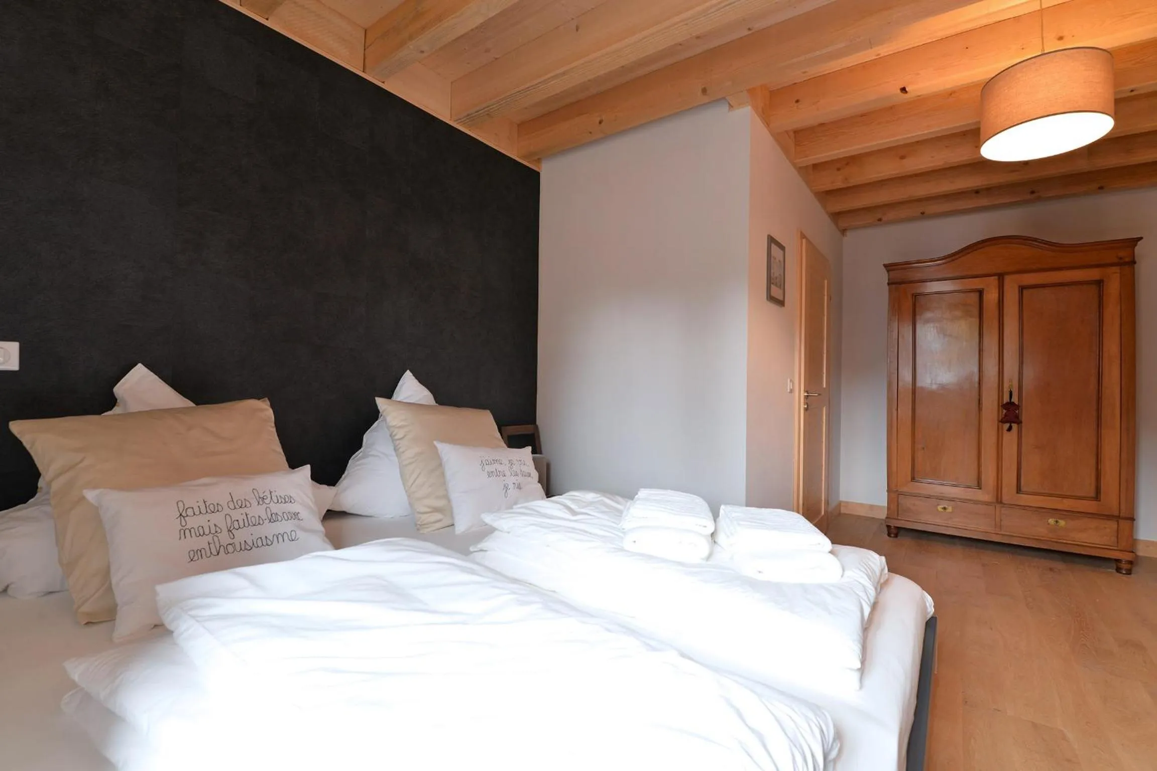 Bedroom, Bed in Les Granges Modernes