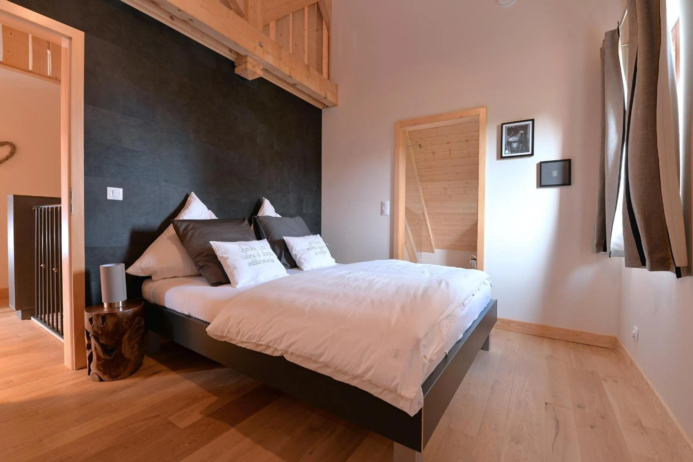 Bedroom, Bed in Les Granges Modernes
