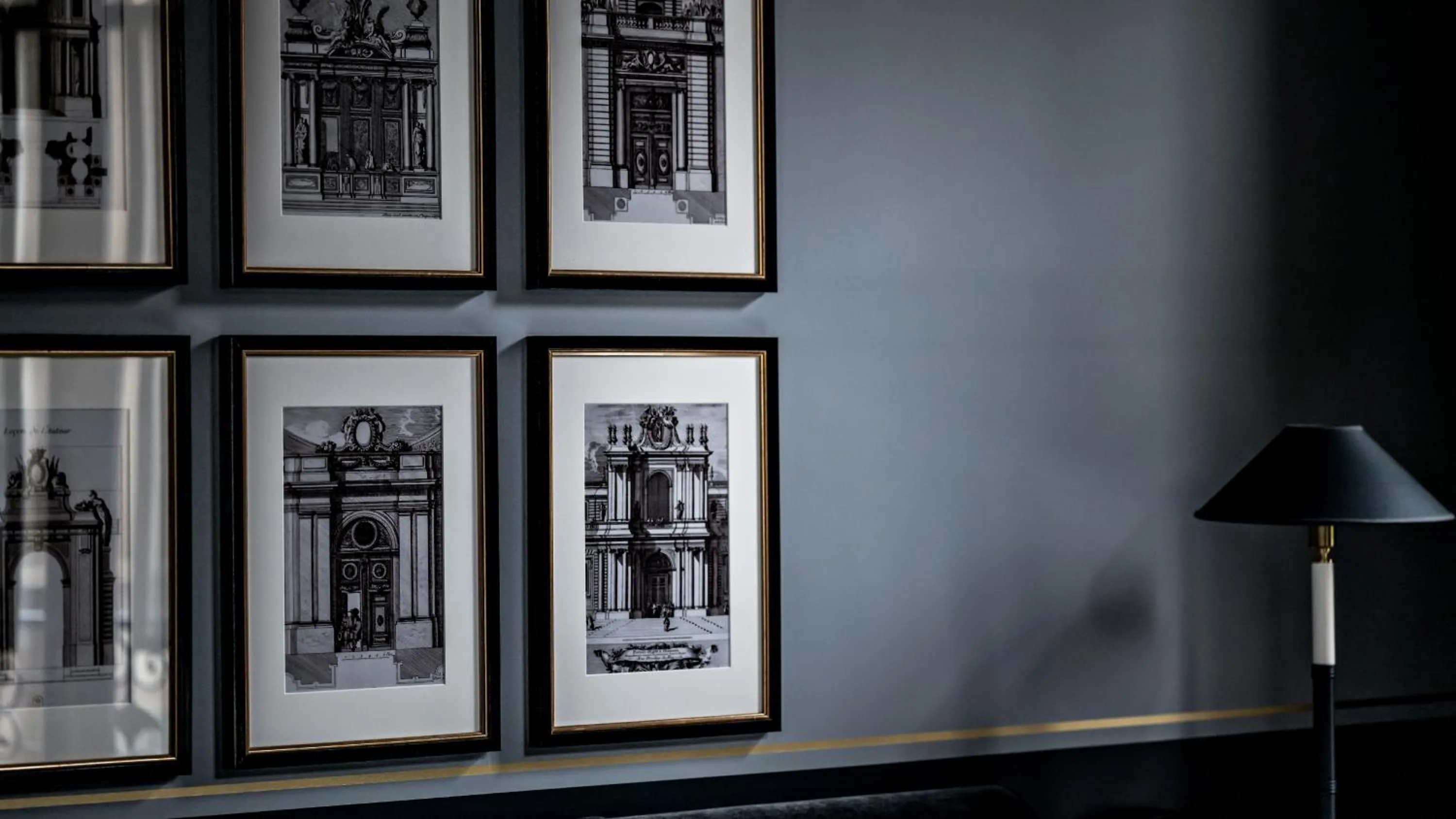 Decorative detail in Monsieur George Hotel & Spa - Champs-Elysées