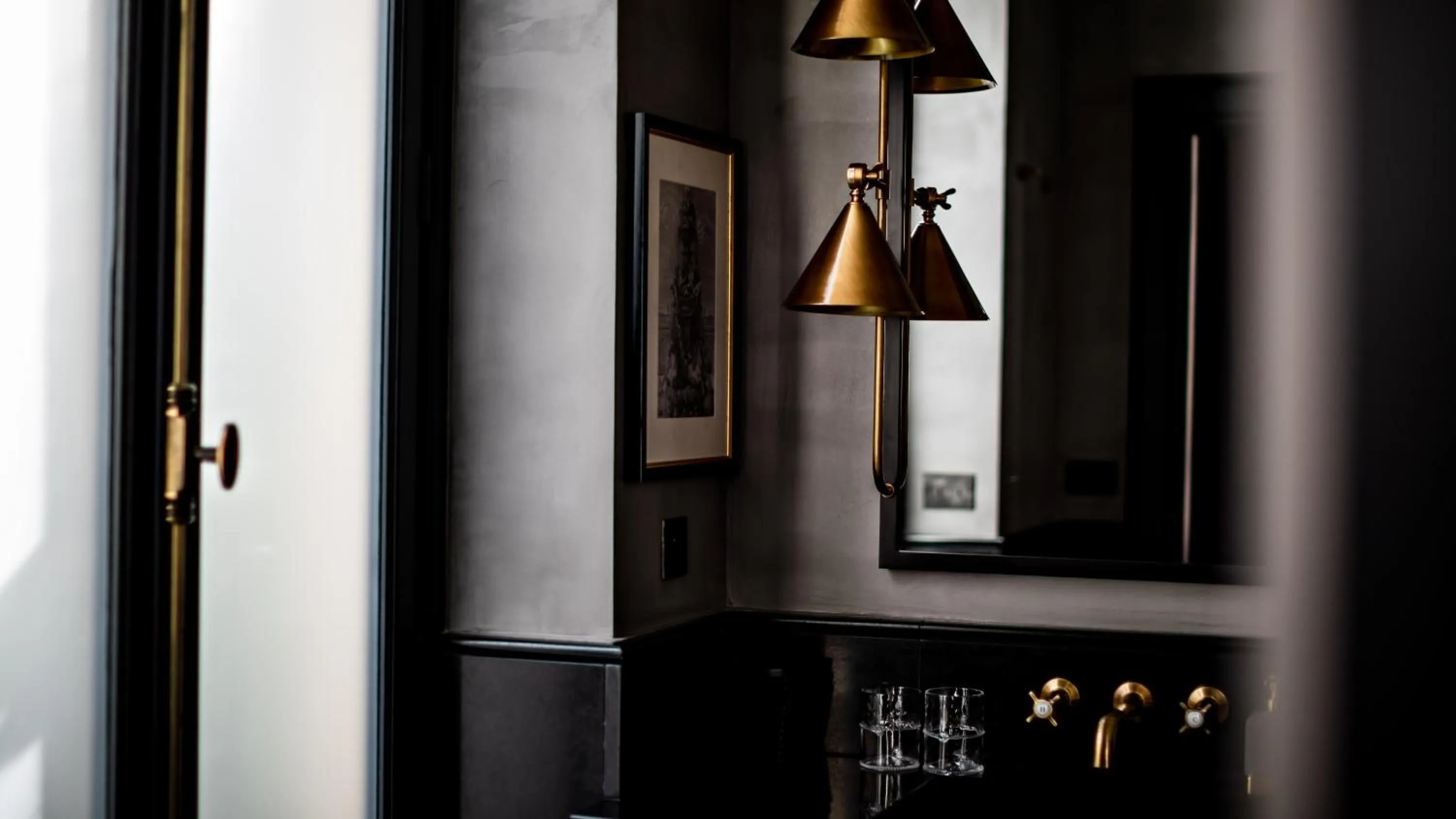 Bathroom in Monsieur George Hotel & Spa - Champs-Elysées