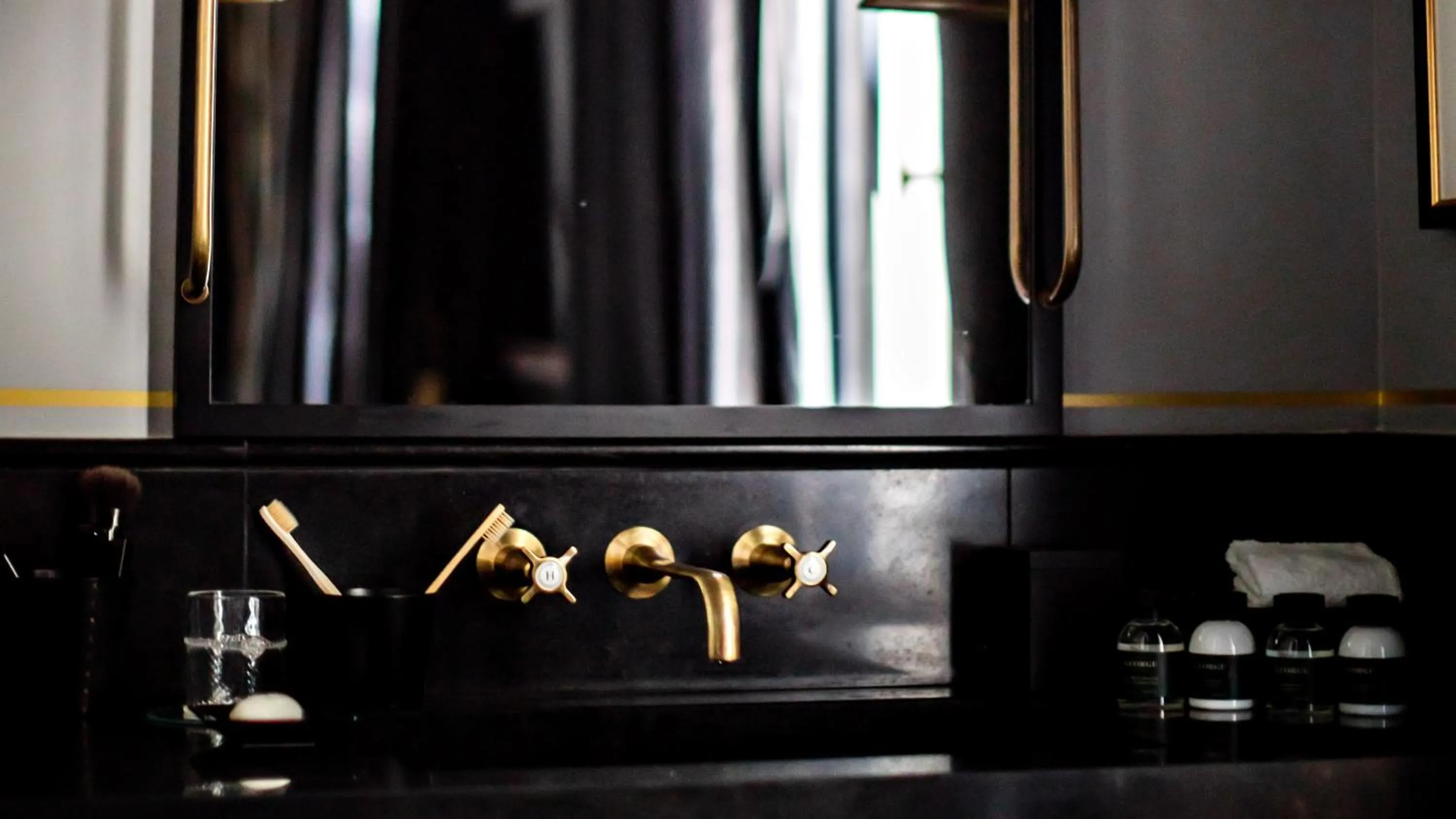 Bathroom in Monsieur George Hotel & Spa - Champs-Elysées