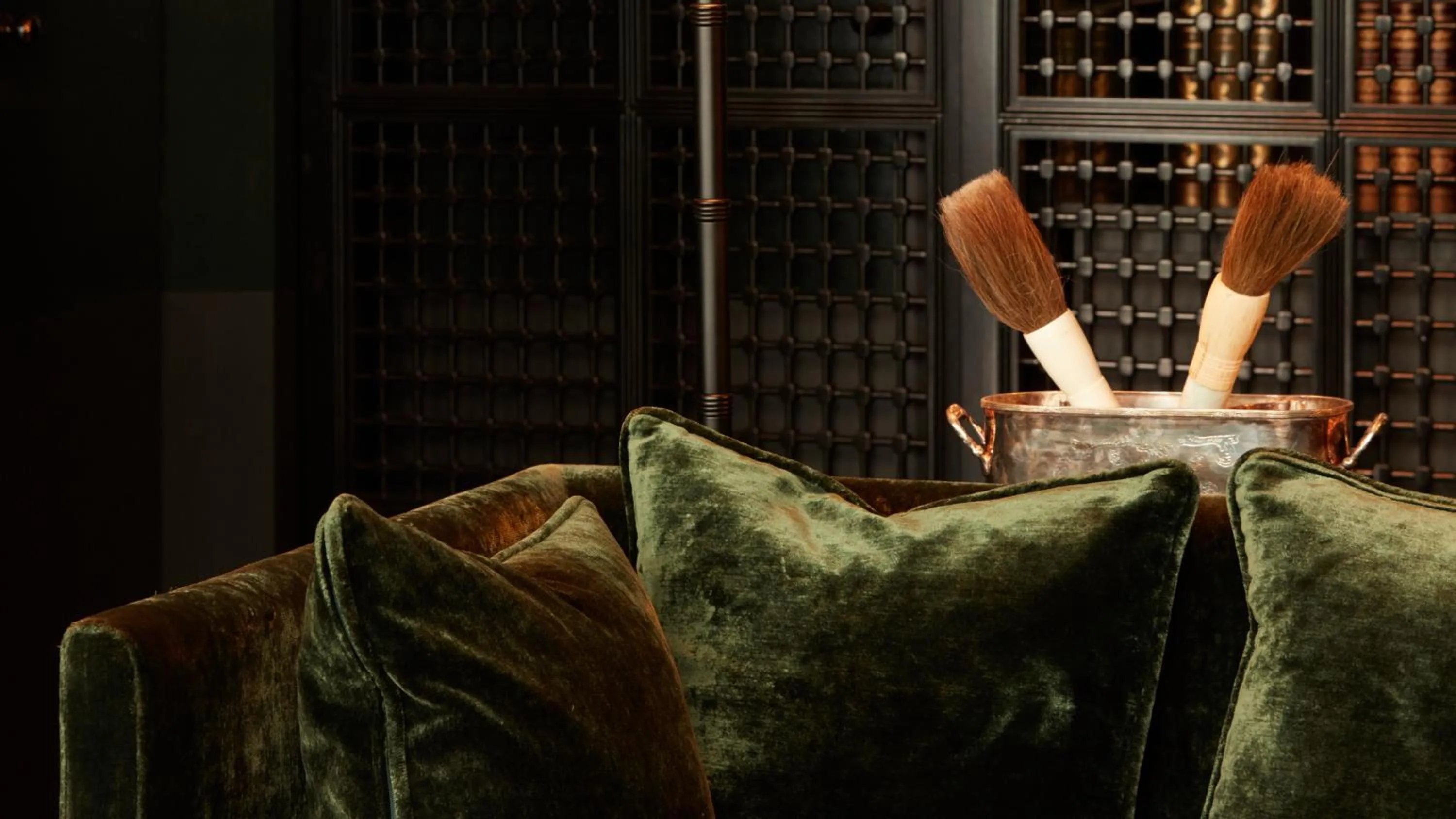 Bedroom in Monsieur George Hotel & Spa - Champs-Elysées