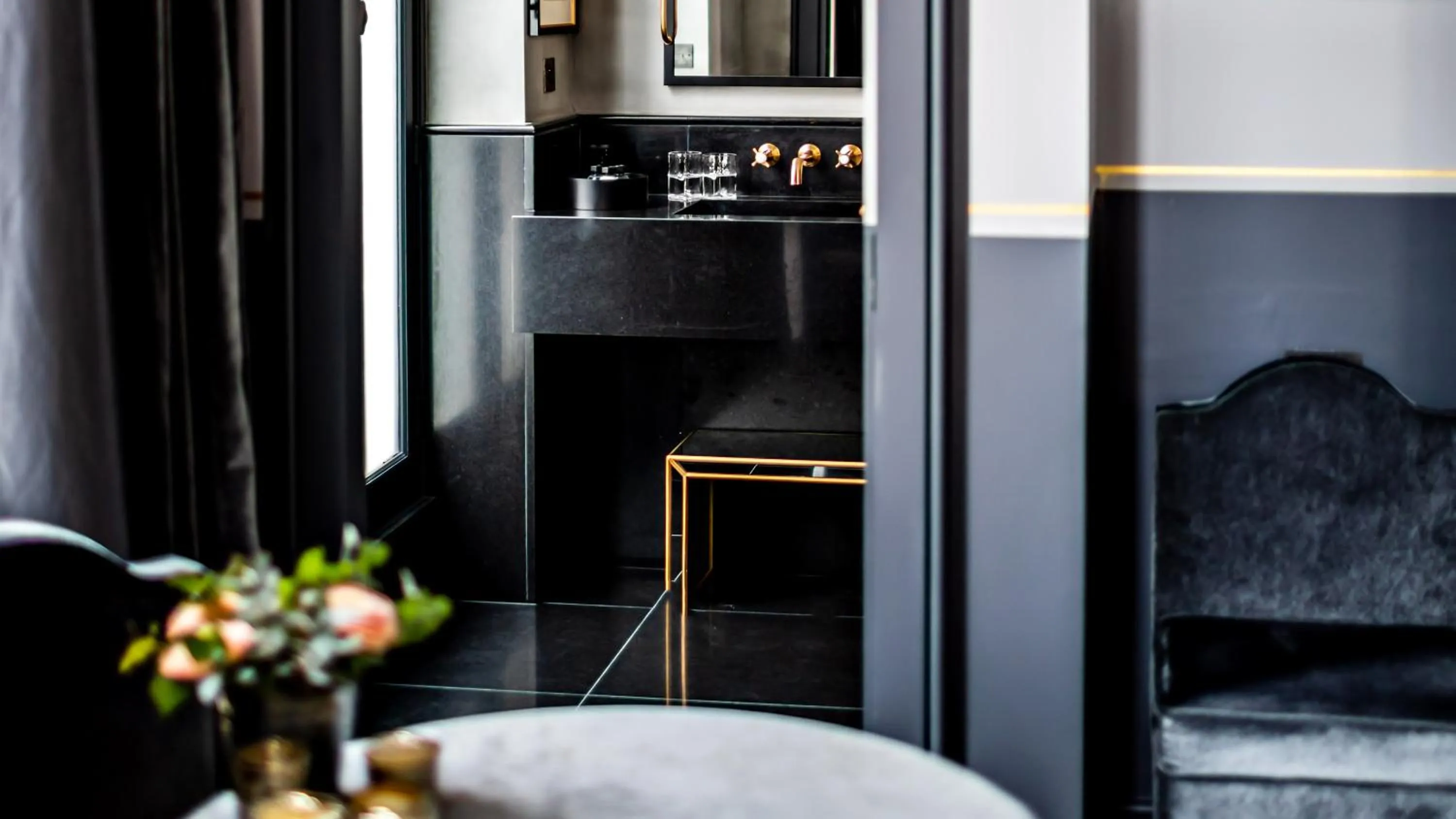 Bathroom in Monsieur George Hotel & Spa - Champs-Elysées