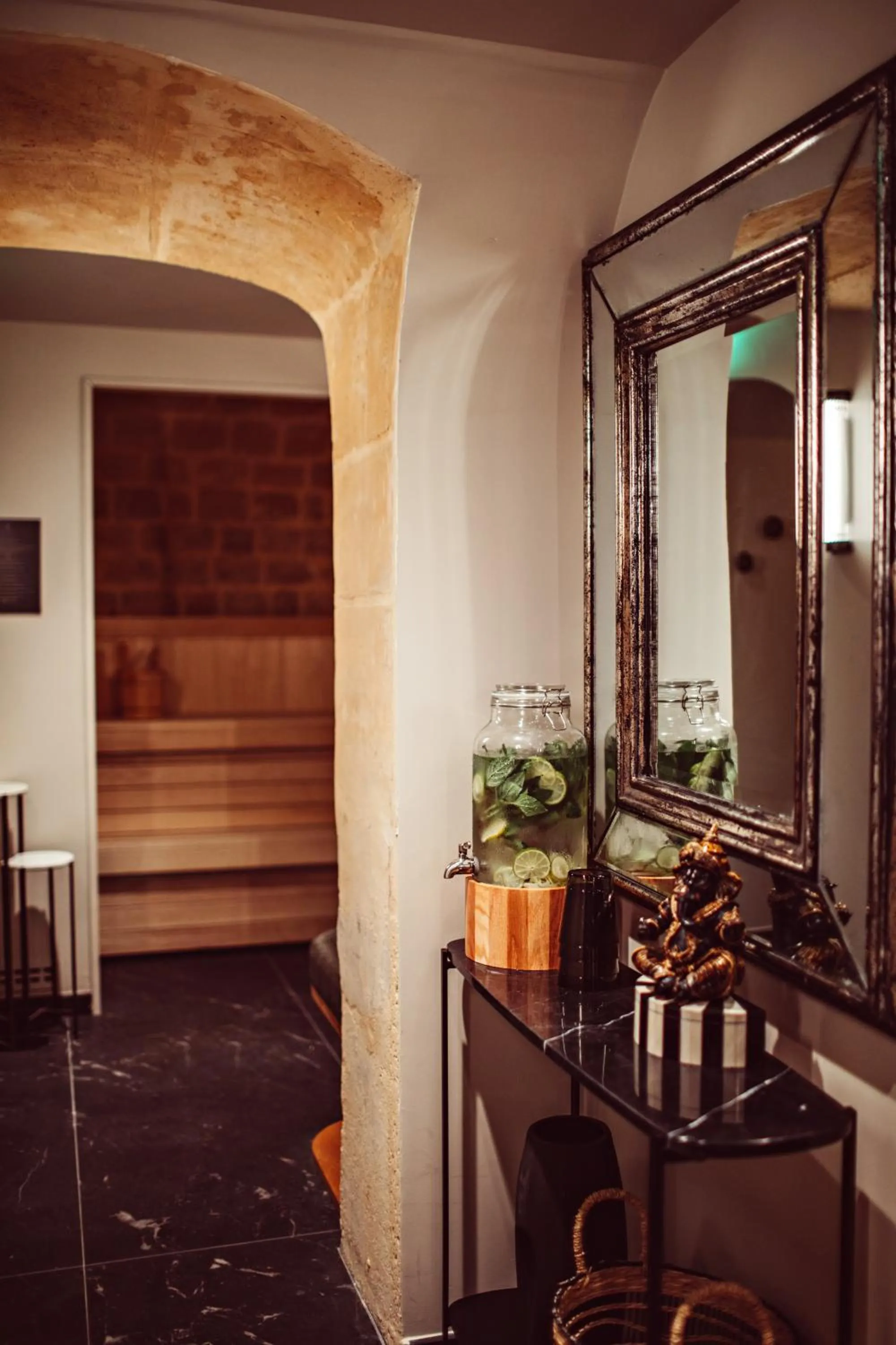 Sauna in Monsieur George Hotel & Spa - Champs-Elysées