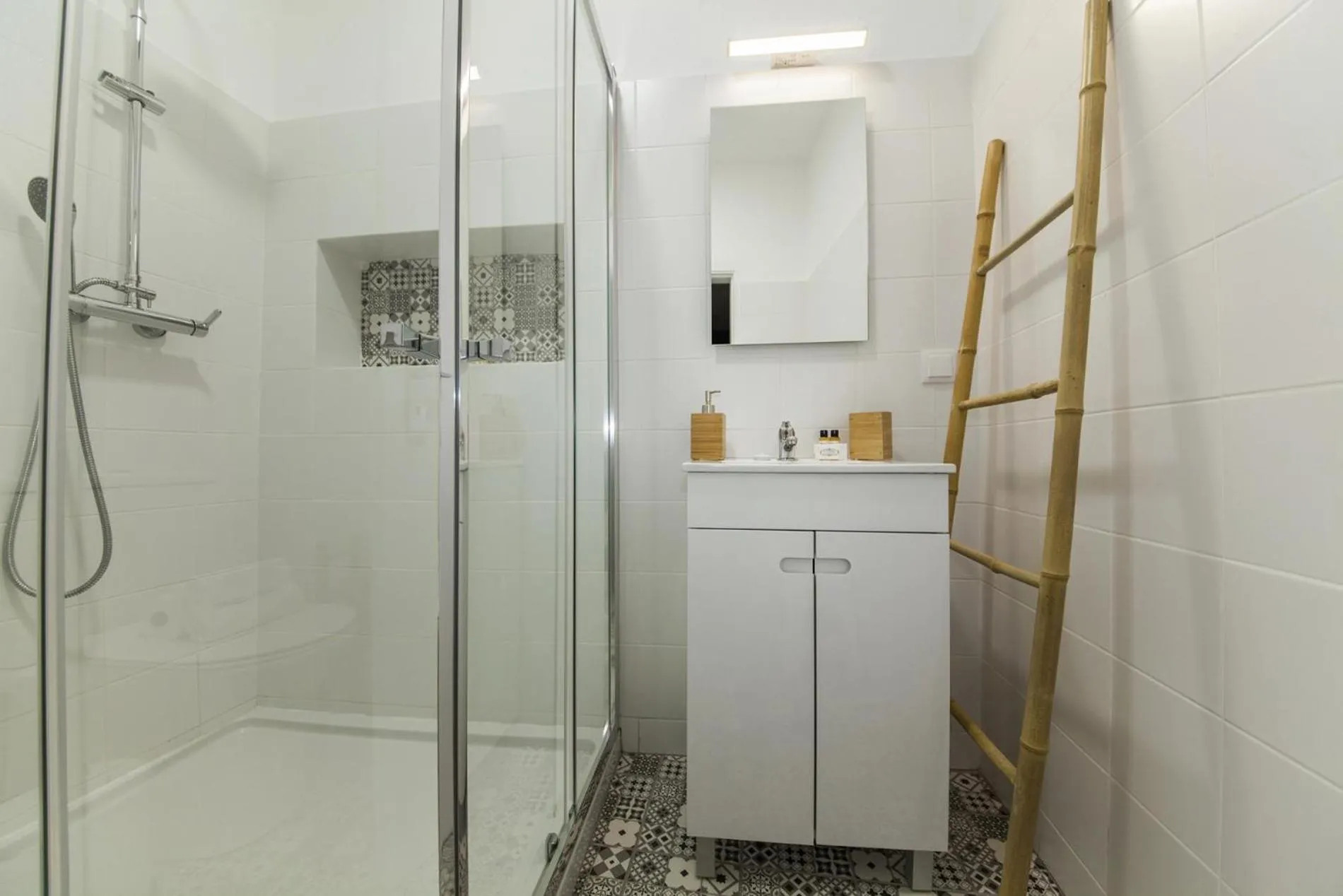 Floor plan in Casa Alferes in Downtown Lagos