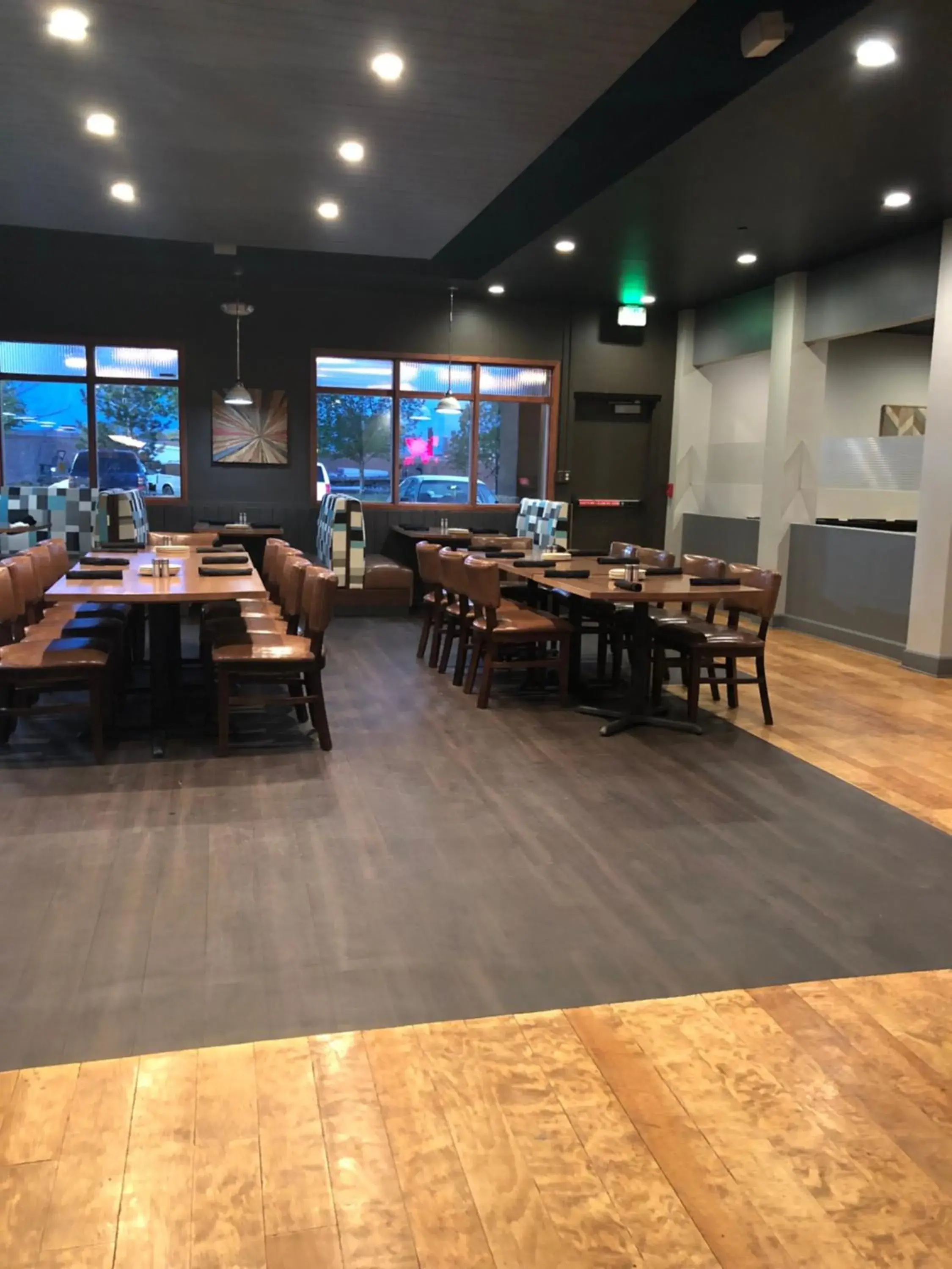 Restaurant/places to eat in Best Western Premier Denver East Restaurant/places to eat in Best Western Premier Denver East