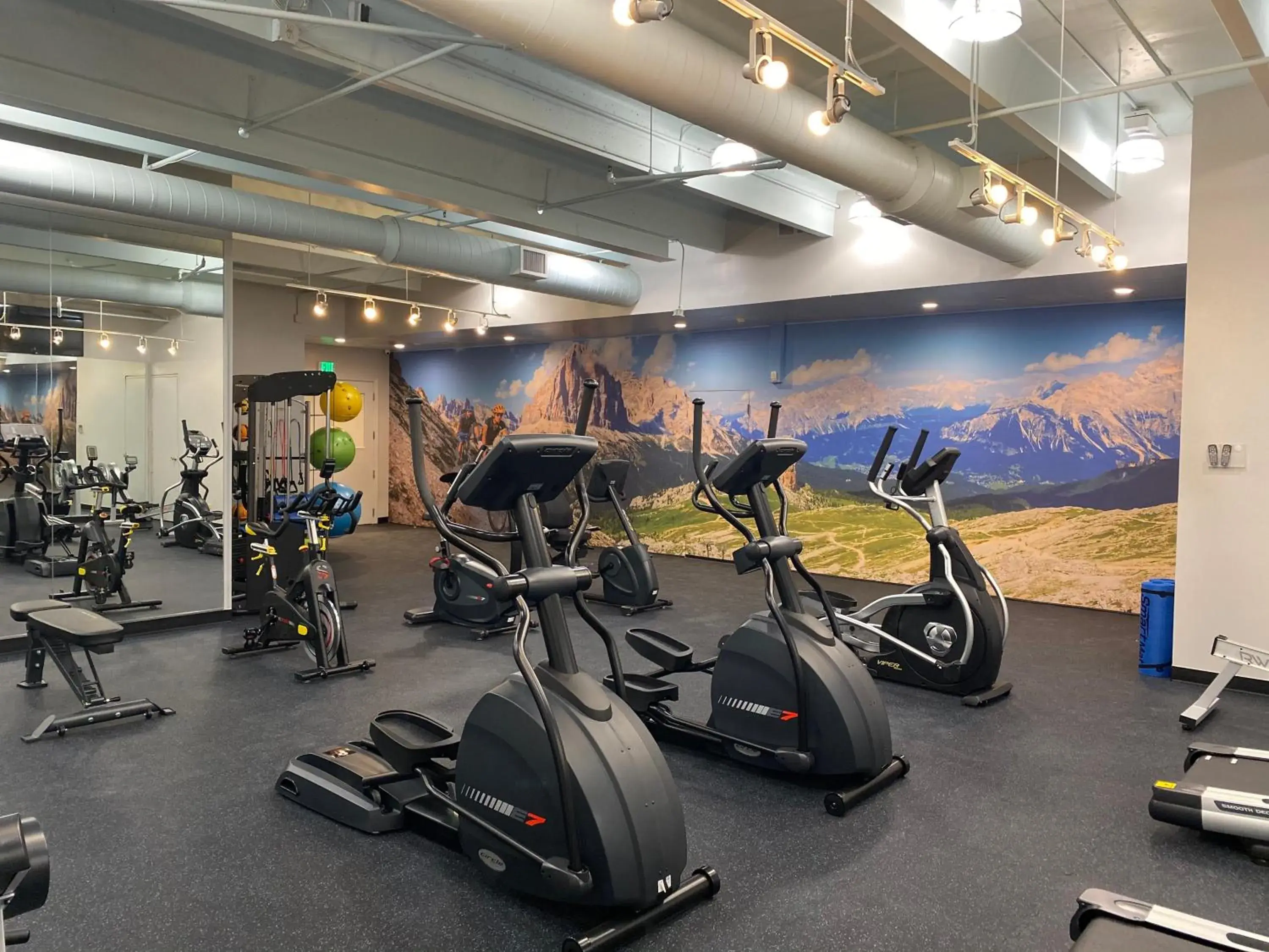 Fitness centre/facilities in Best Western Premier Denver East Fitness centre/facilities in Best Western Premier Denver East