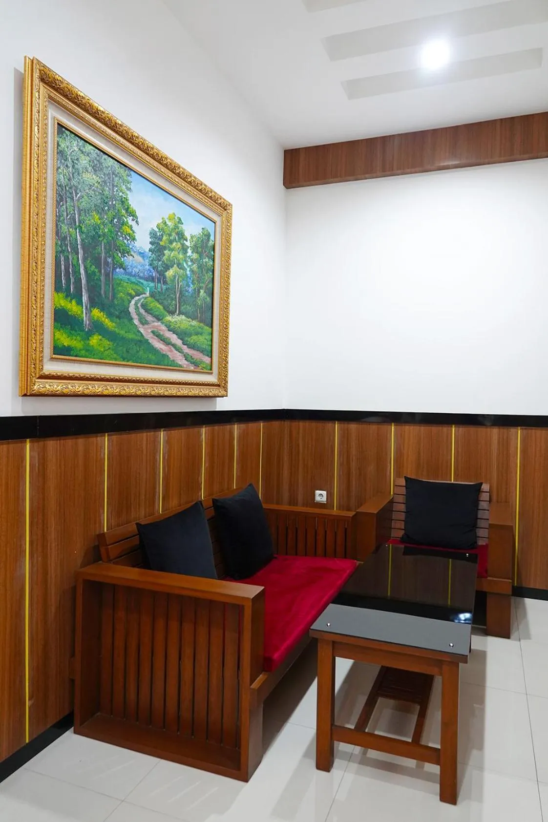 Living room in Baratha Hotel & Resto