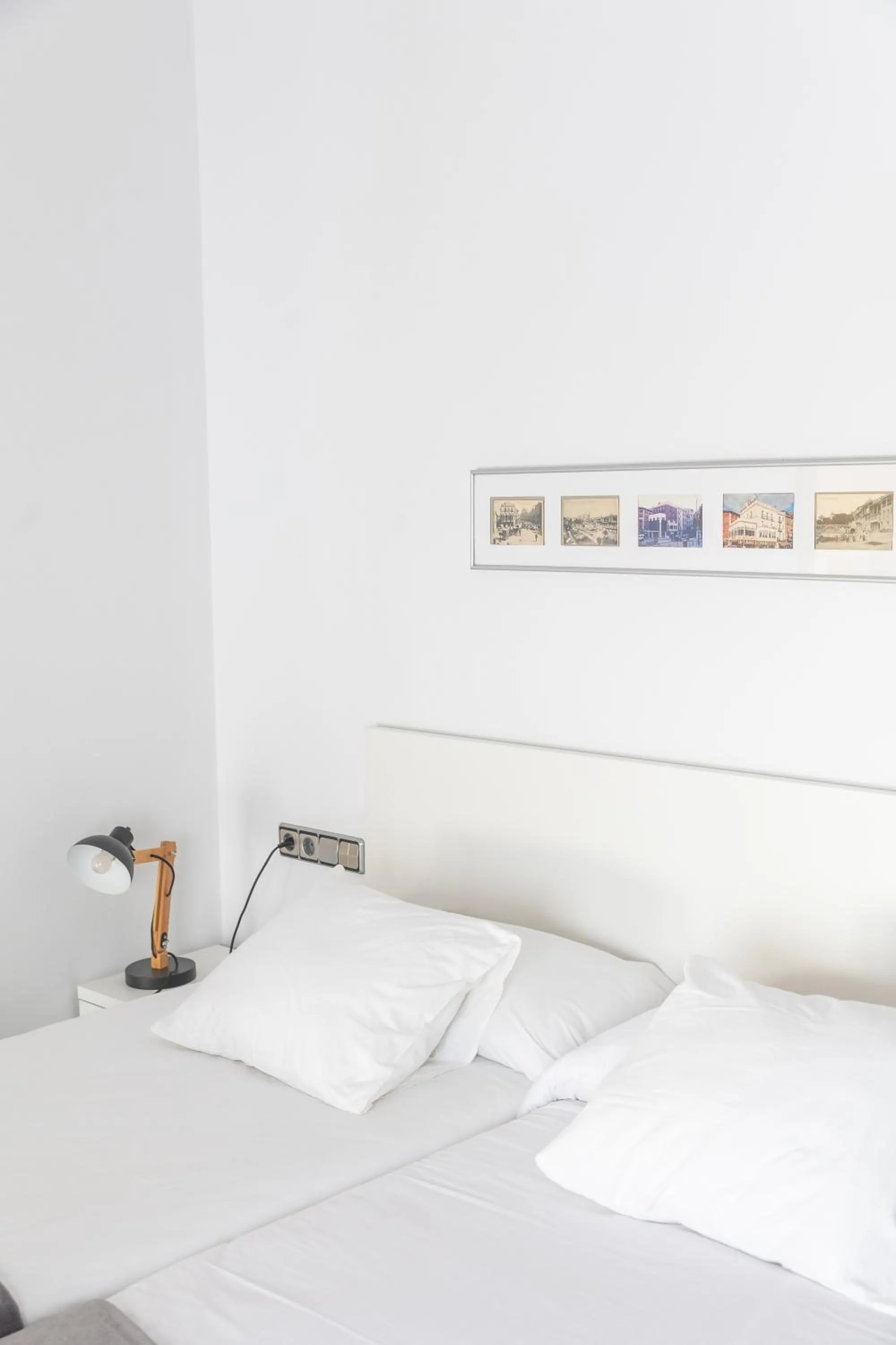 Bed in Mazi Apartments Colón