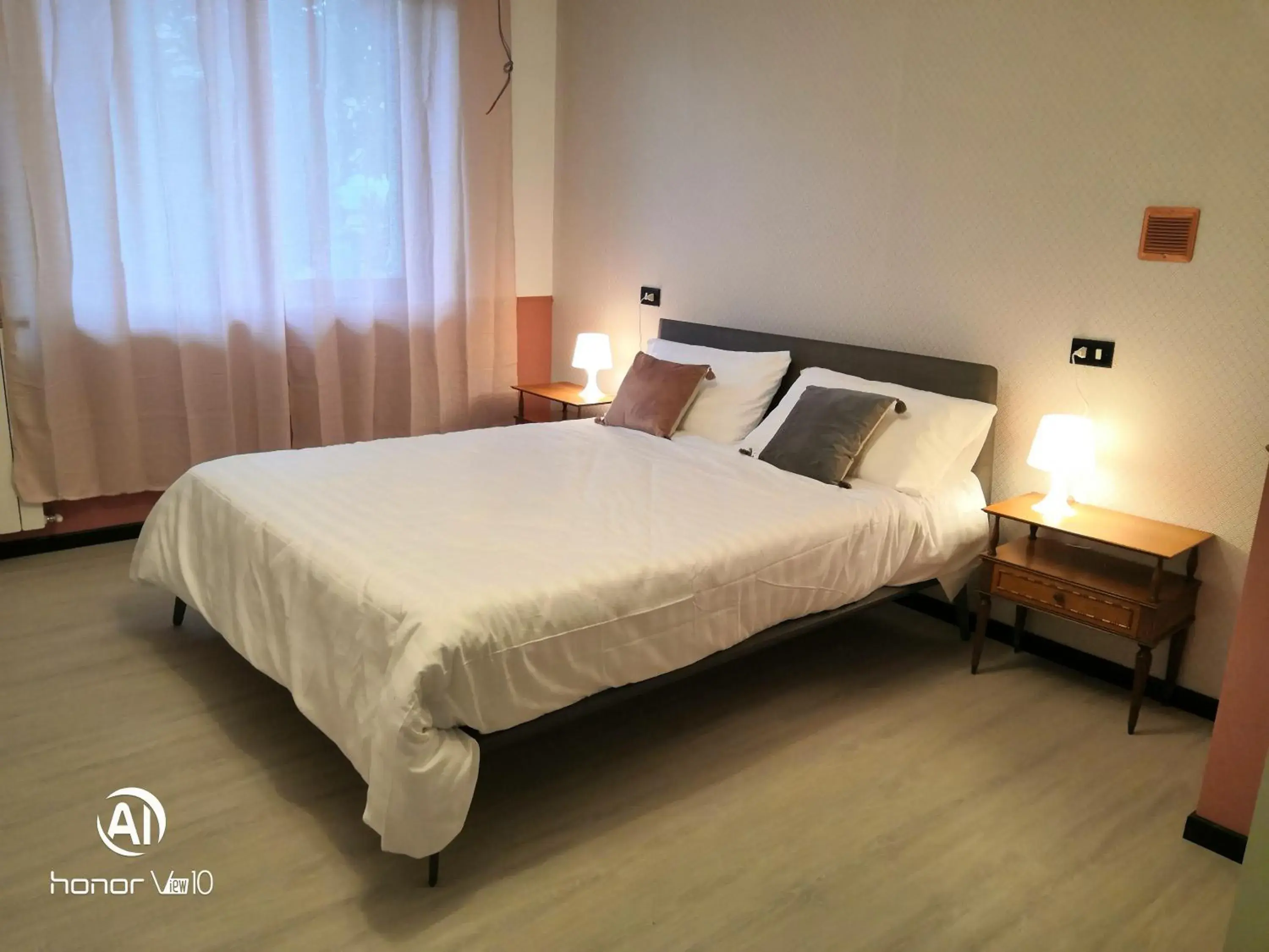 Double Room with Garden View - single occupancy in FlatMILAN Double Room with Garden View - single occupancy in FlatMILAN